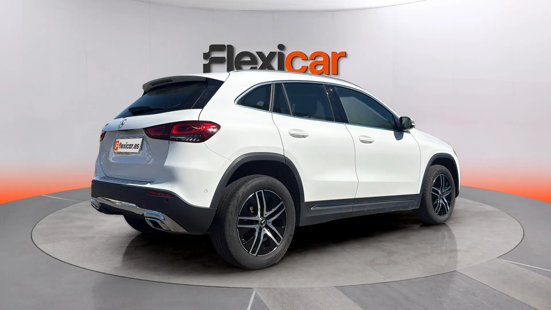 Mercedes-Benz GLA 200 D - foto 7