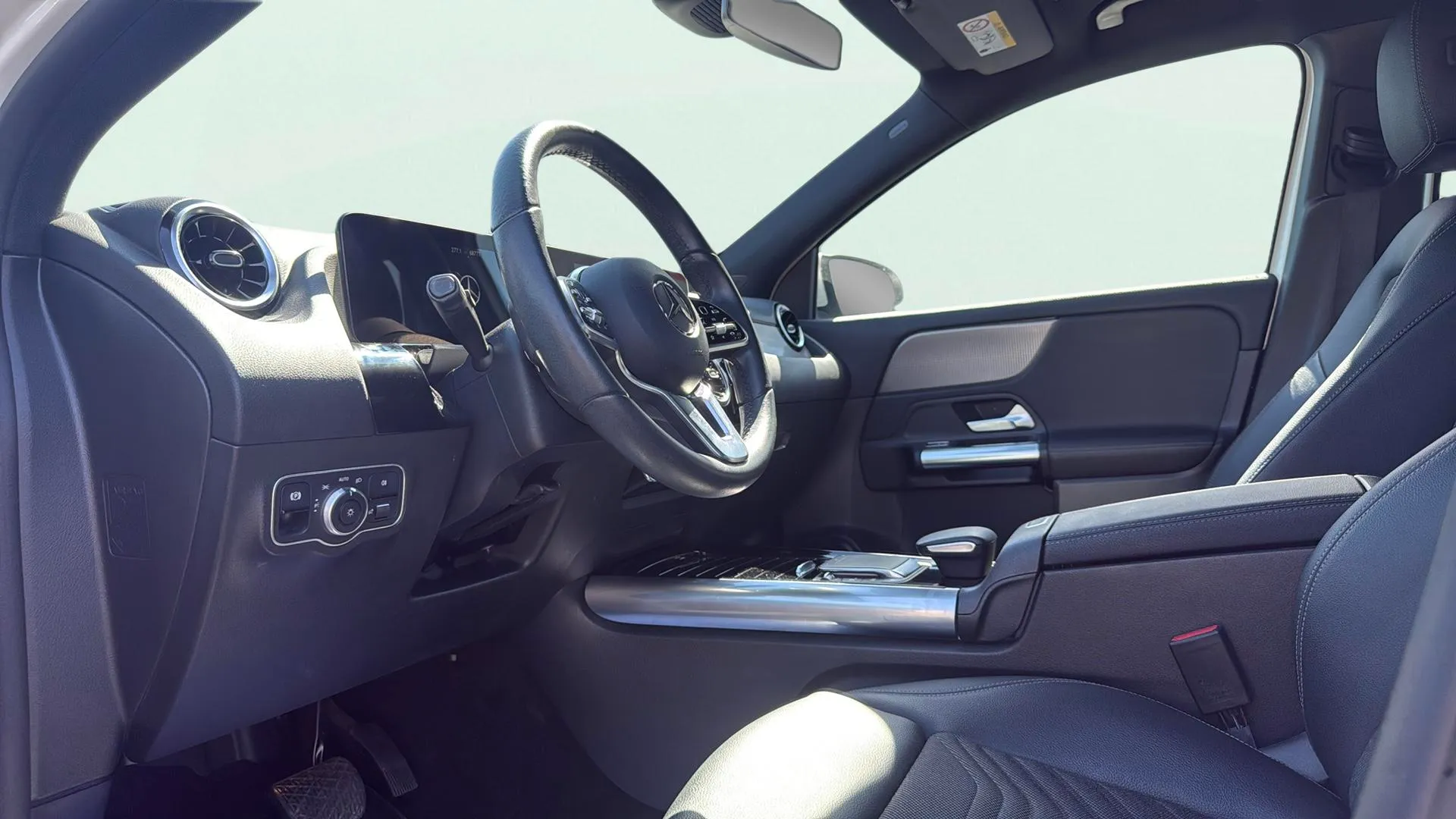 Mercedes-Benz GLA 200 D - foto 10