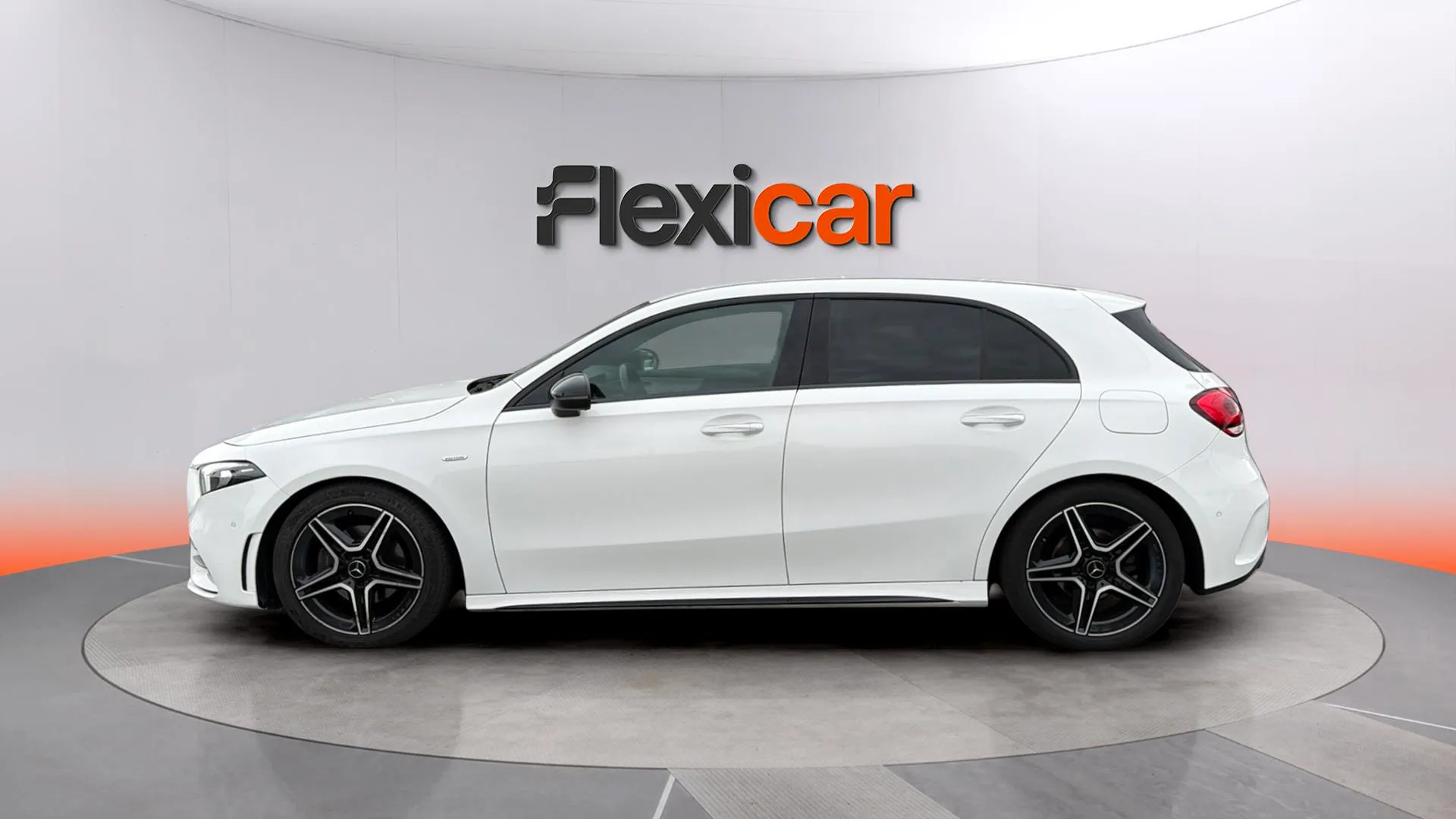 Mercedes-Benz Clase A A 180 d - foto 4