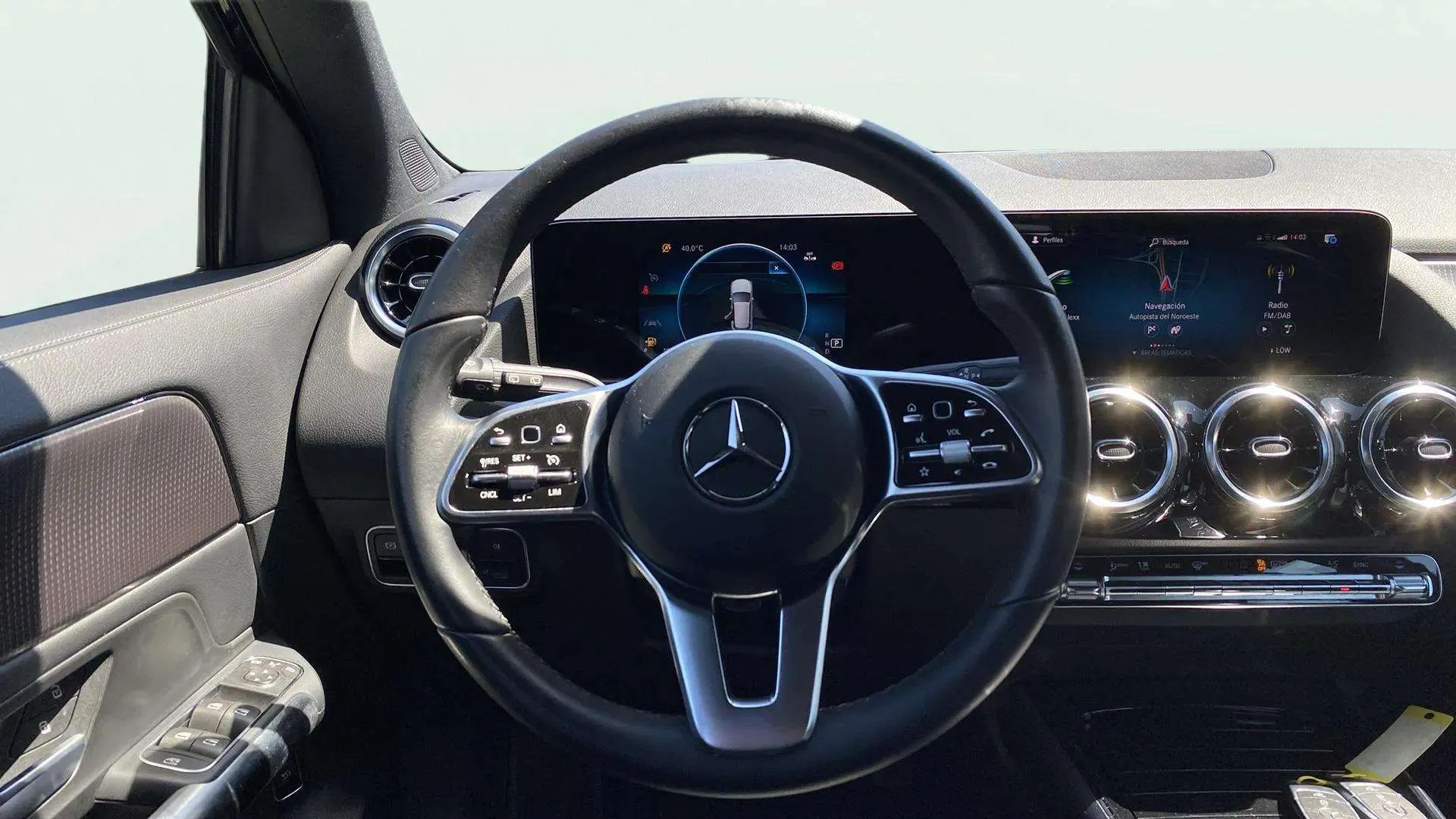 Mercedes-Benz GLA 200 D - foto 8