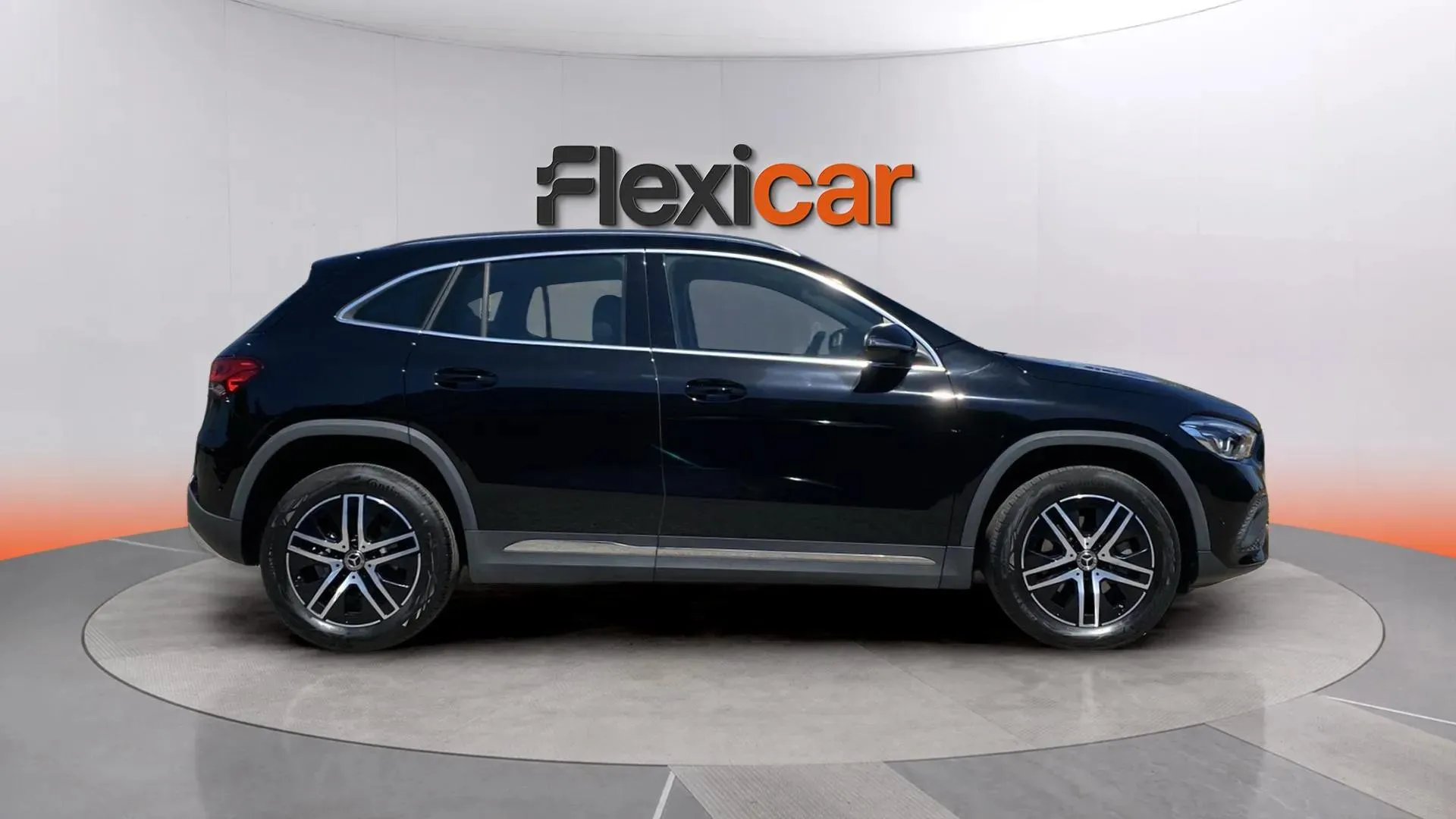 Mercedes-Benz GLA 200 D - foto 5