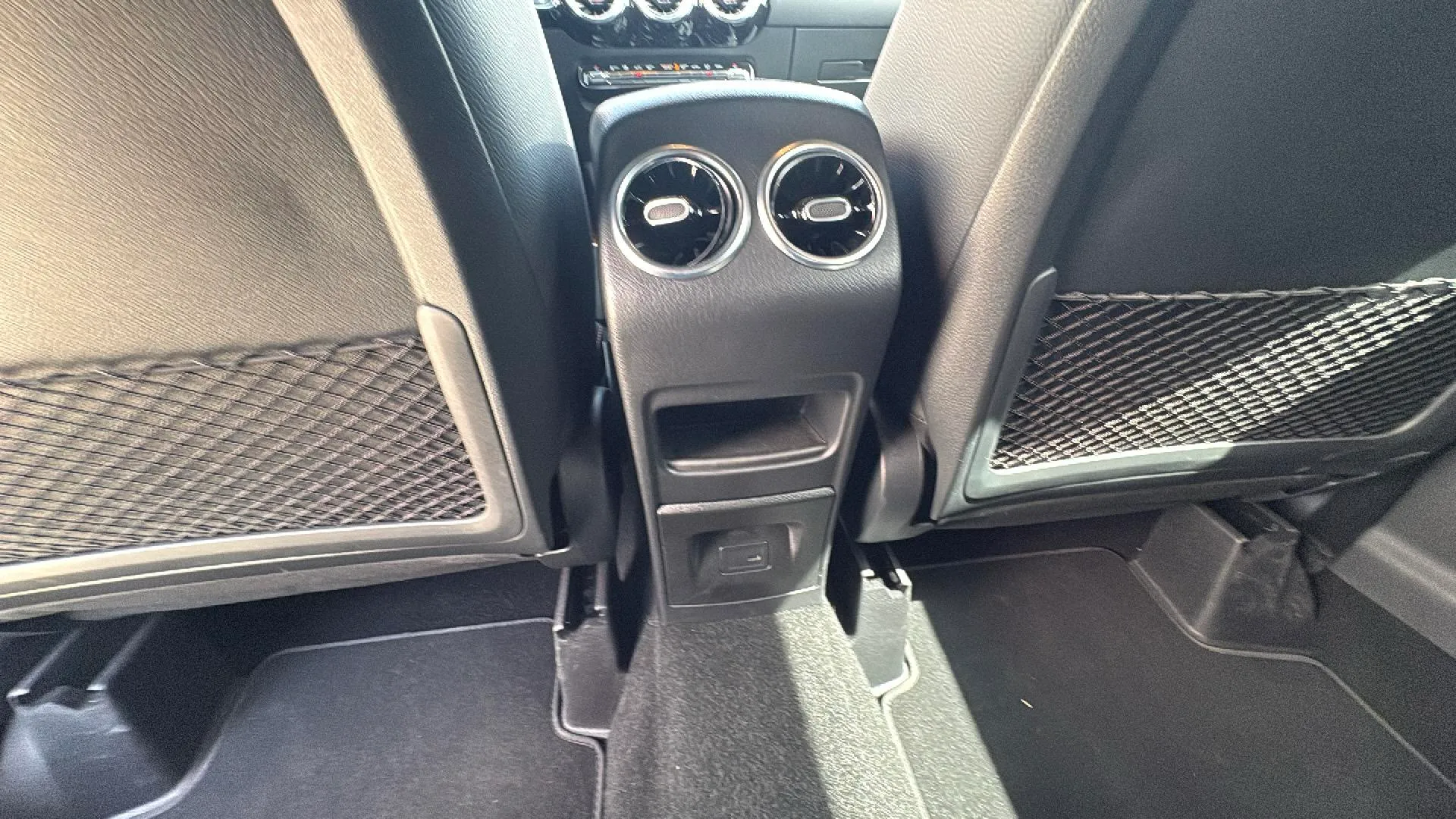 Mercedes-Benz Clase B B 200 d - foto 20