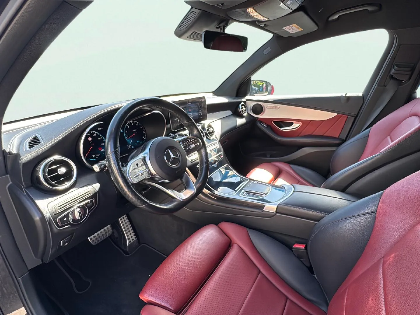 Mercedes-Benz GLC 200 4MATIC - foto 23