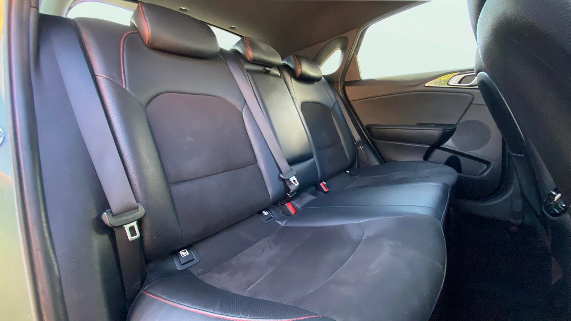 Kia Ceed 1.6 T-GDi GT DCT - foto 14