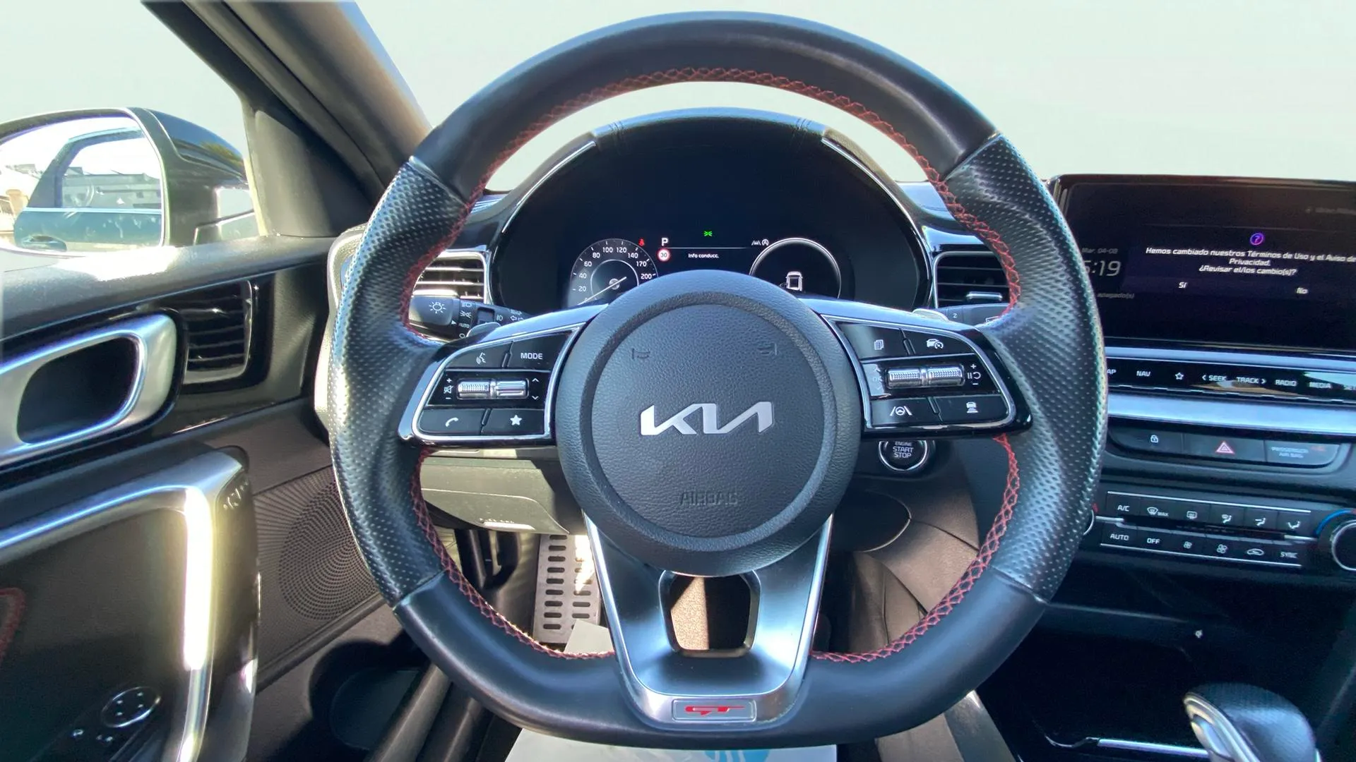 Kia Ceed 1.6 T-GDi GT DCT - foto 11