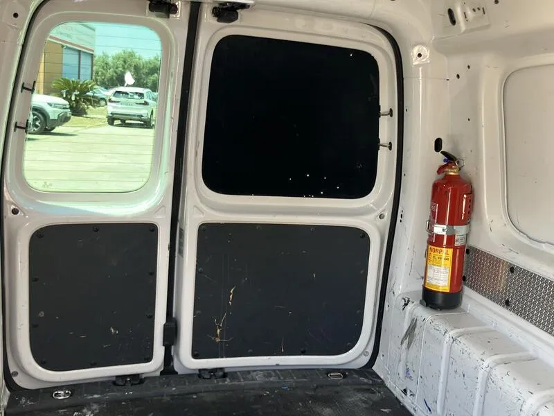 Volkswagen Caddy ABT eMaxi Furgon - foto 36