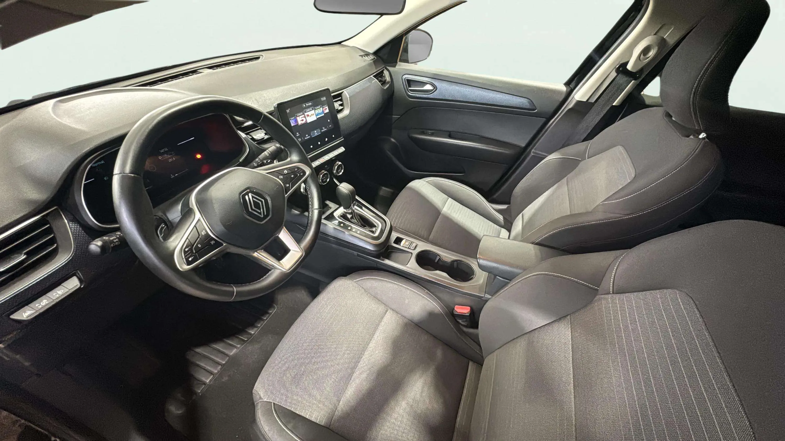 Renault Arkana Evolution TCe EDC mild hybr - foto 9