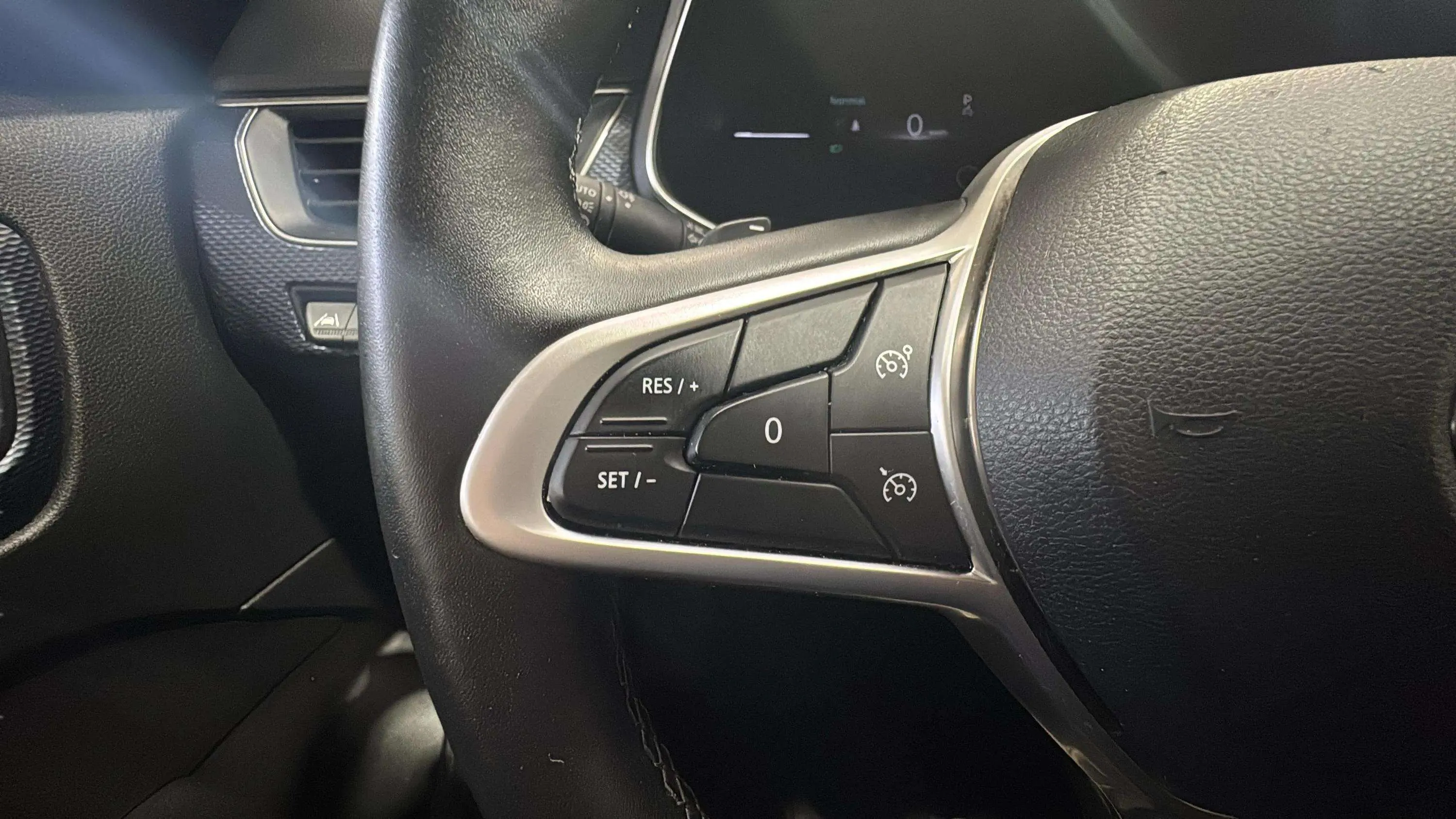 Renault Arkana Evolution TCe EDC mild hybr - foto 19