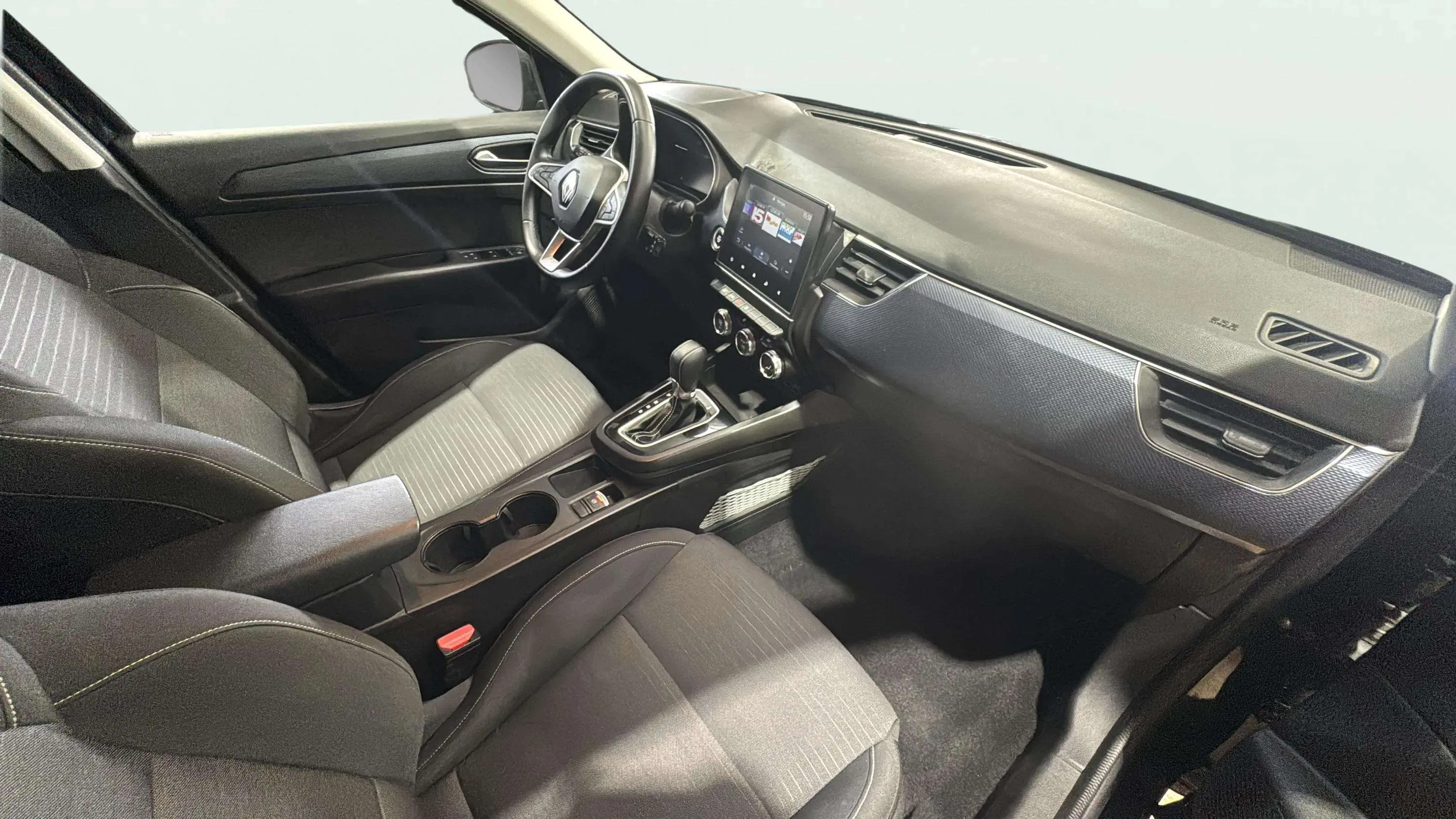 Renault Arkana Evolution TCe EDC mild hybr - foto 12