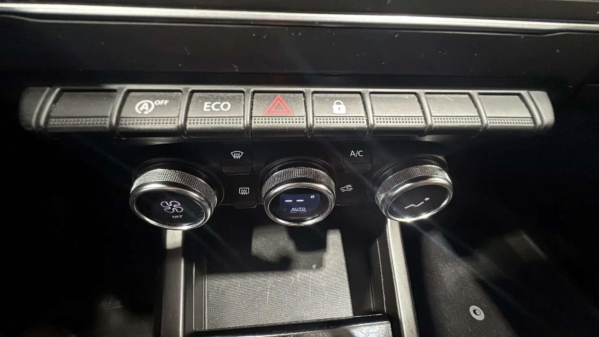 Renault Arkana Evolution TCe EDC mild hybr - foto 17