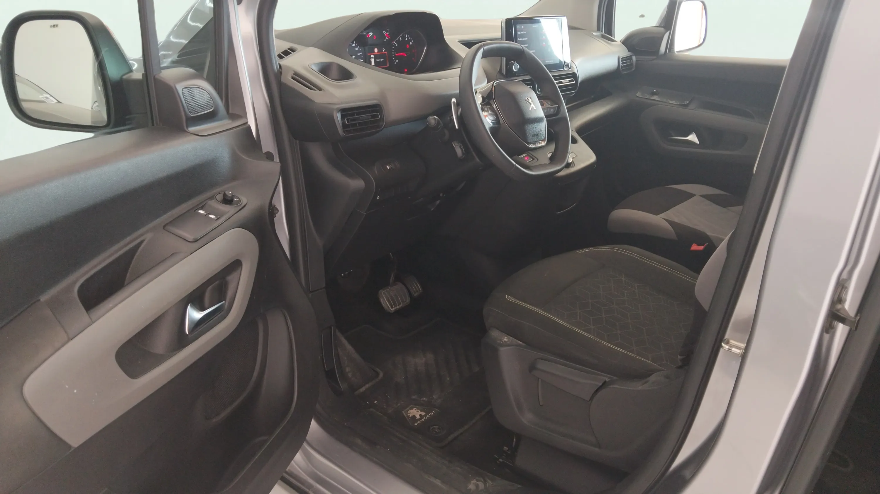 Peugeot Rifter Active Standard BlueHDi EAT8 - foto 11