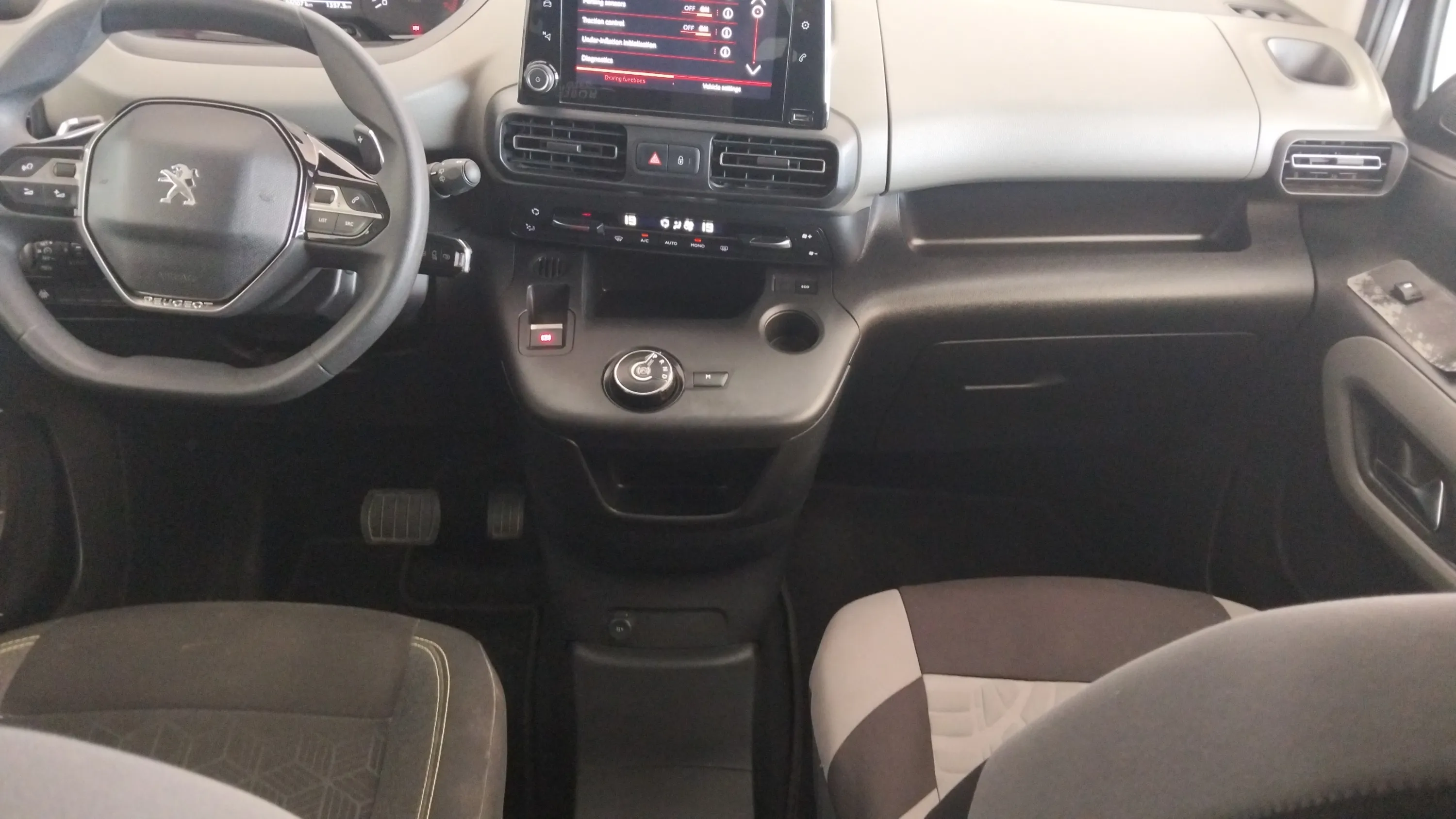 Peugeot Rifter Active Standard BlueHDi EAT8 - foto 8