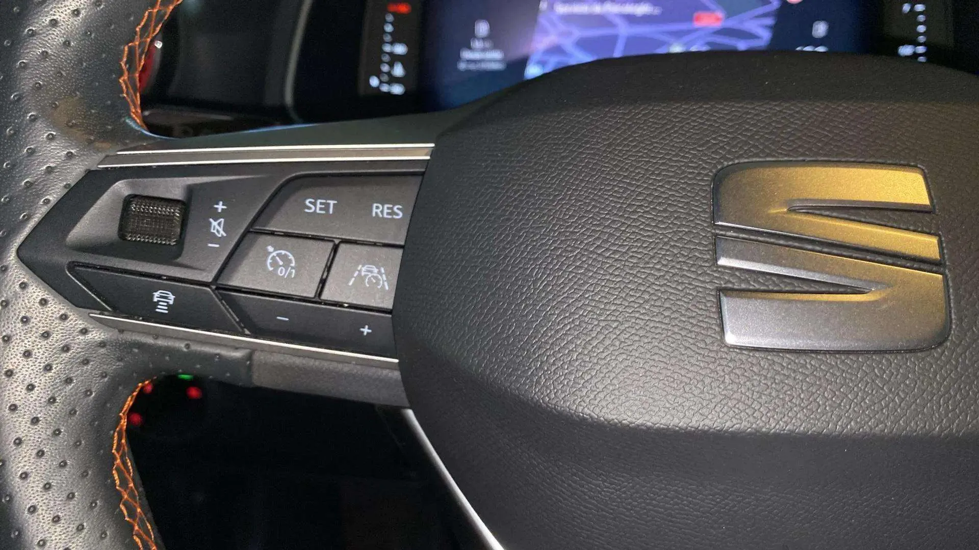 SEAT Arona 1.5 TSI DSG FR Limited Ed - foto 11