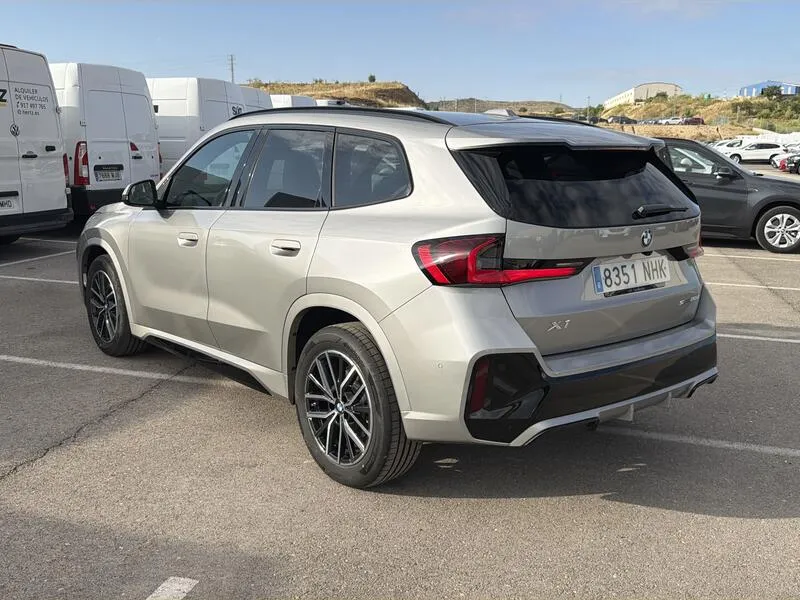 BMW X1 sDRIVE20dA Paquete M - foto 4