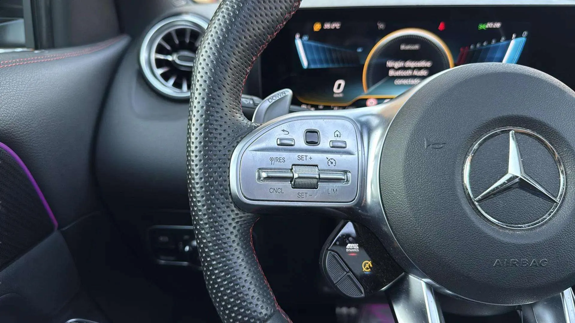 Mercedes-Benz GLA Mercedes-AMG GLA 45 S 4MATIC+ - foto 18
