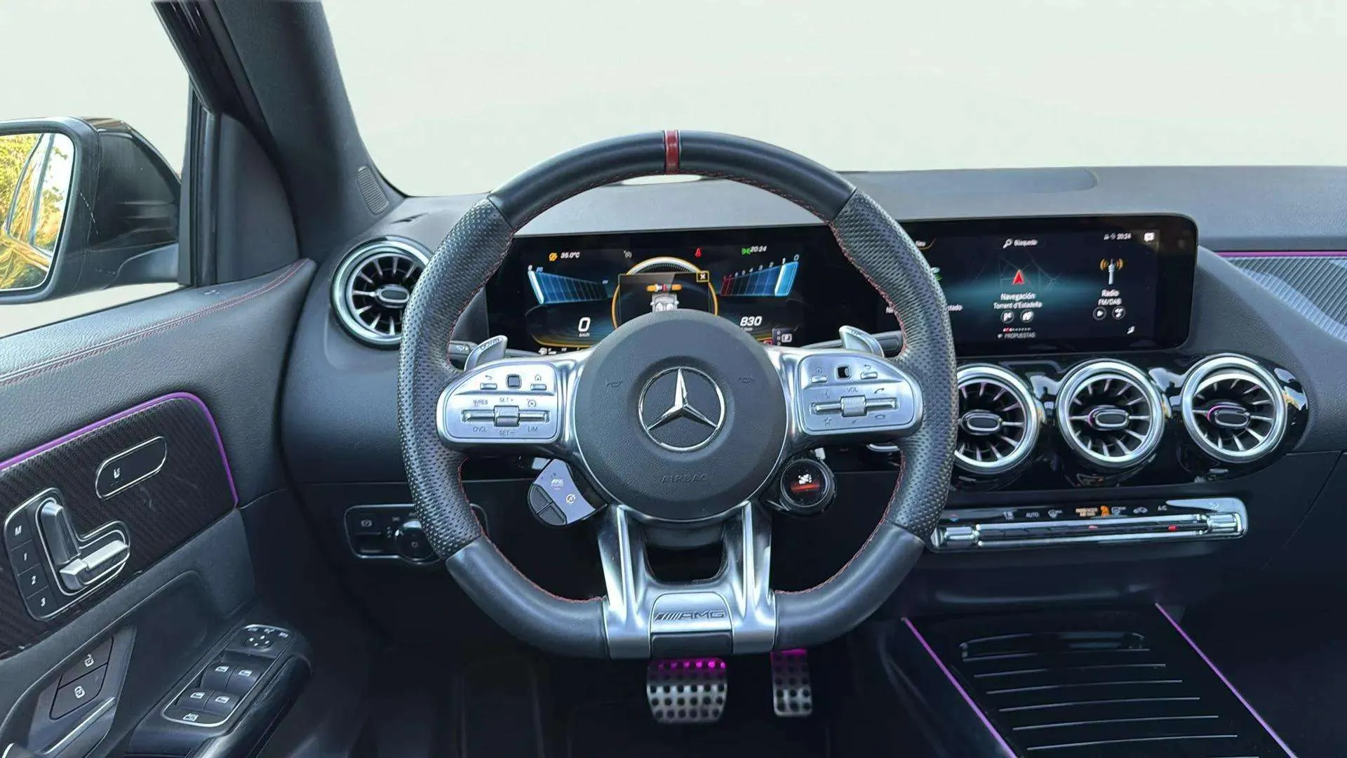 Mercedes-Benz GLA Mercedes-AMG GLA 45 S 4MATIC+ - foto 17