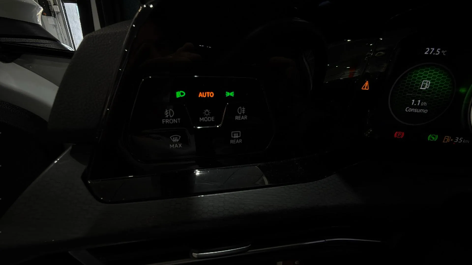 Volkswagen Golf GTI 2.0 TSI DSG - foto 24