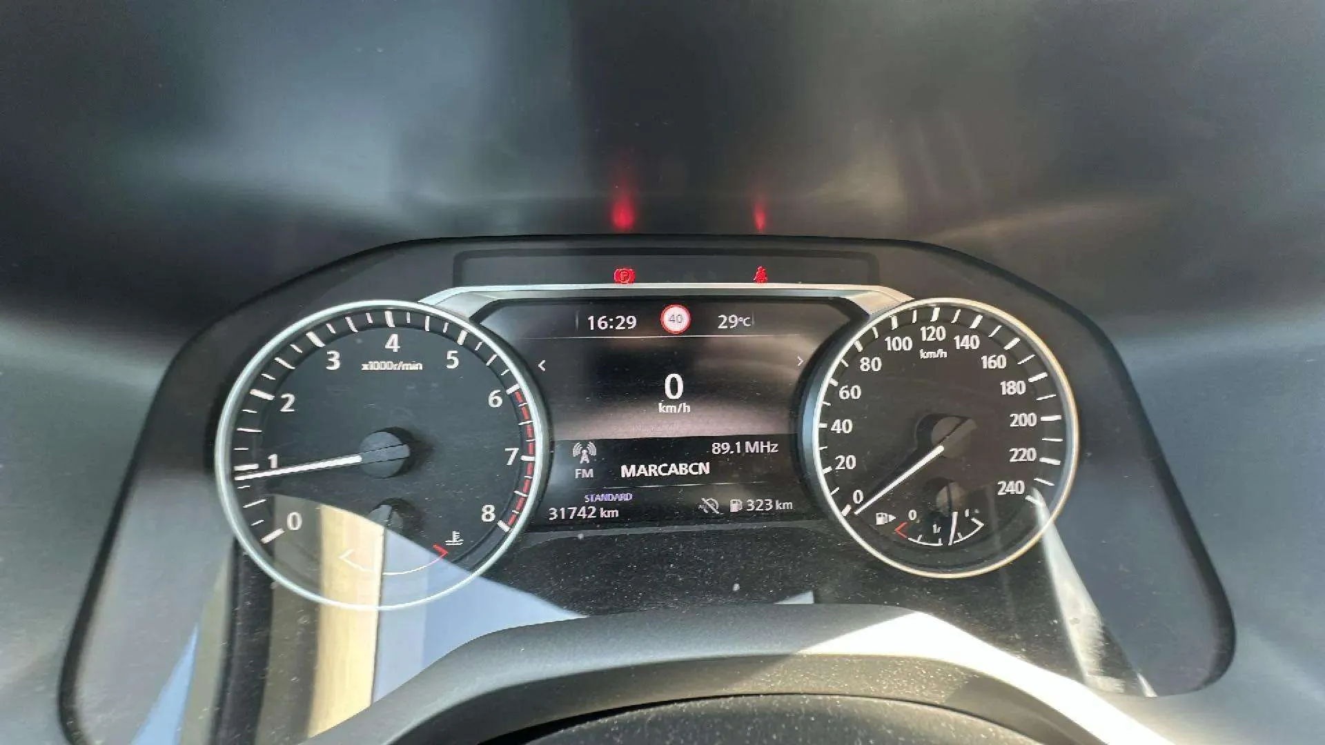 Nissan Qashqai DIG-T mHEV 4x2 N-Design - foto 17
