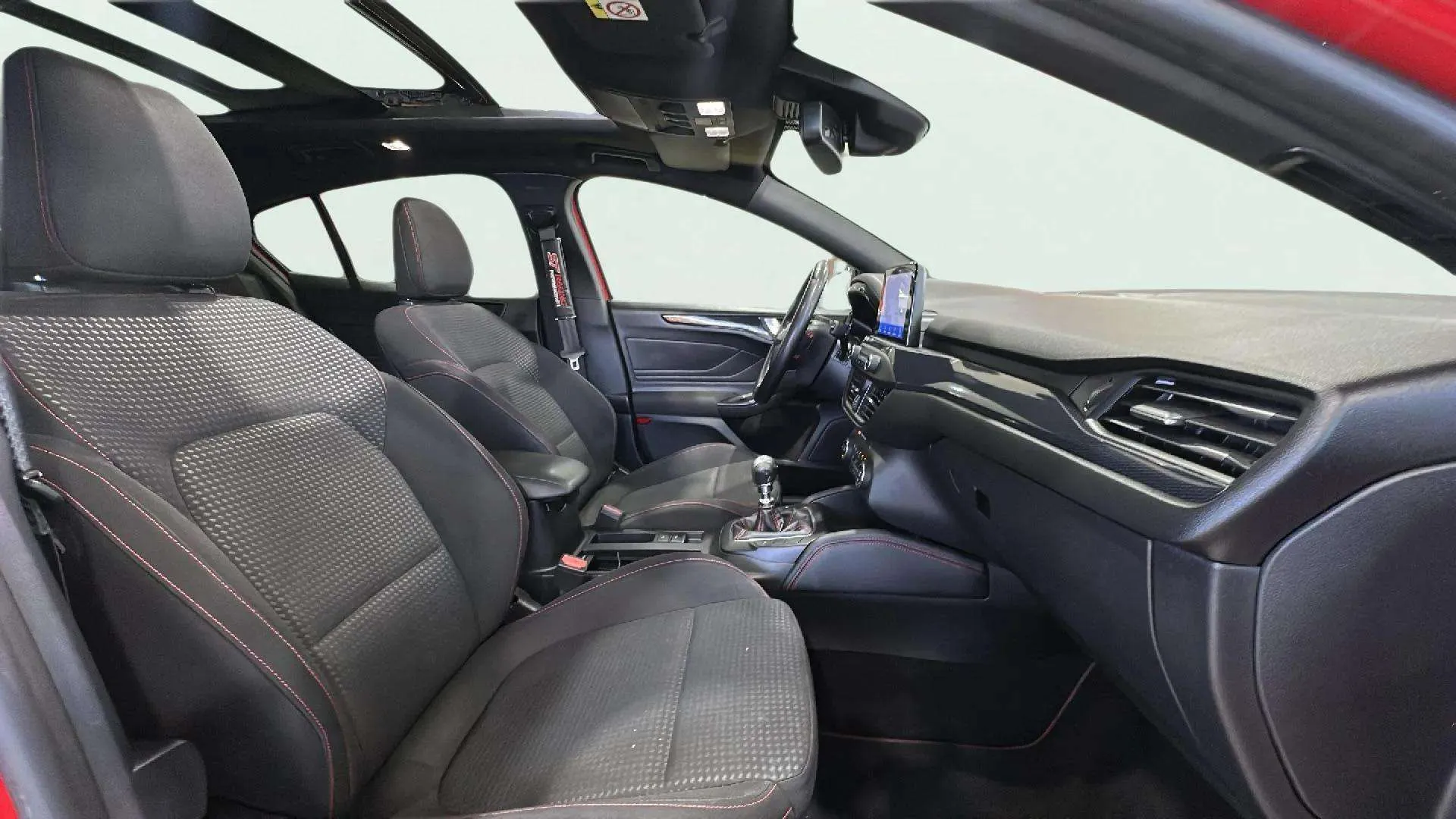 Ford Focus 1.0 EcoBoost MHEV ST-Line X - foto 18