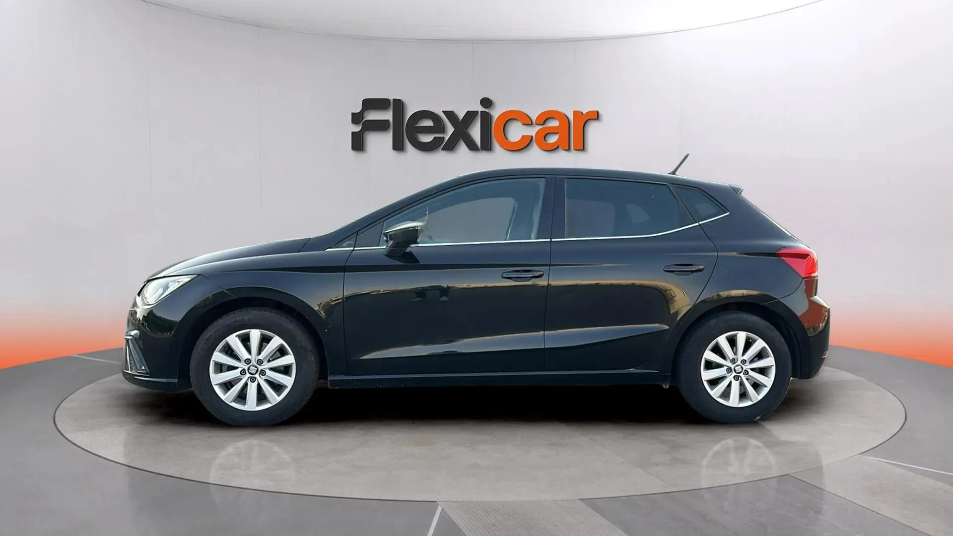 SEAT Ibiza 1.0 TSI DSG FR - foto 5