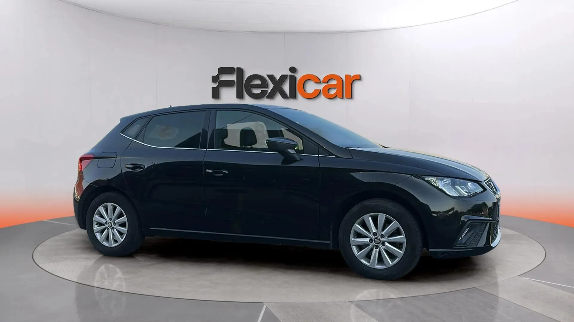 SEAT Ibiza 1.0 TSI DSG FR - foto 13