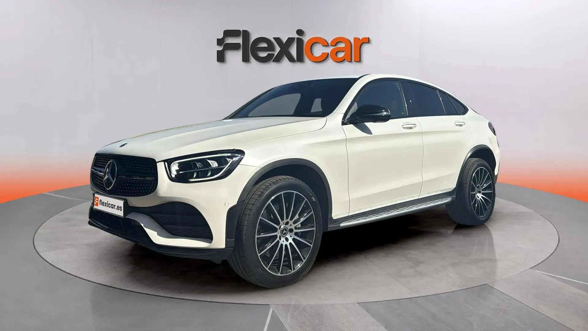 Mercedes-Benz GLC 300 e 4MATIC - foto 3