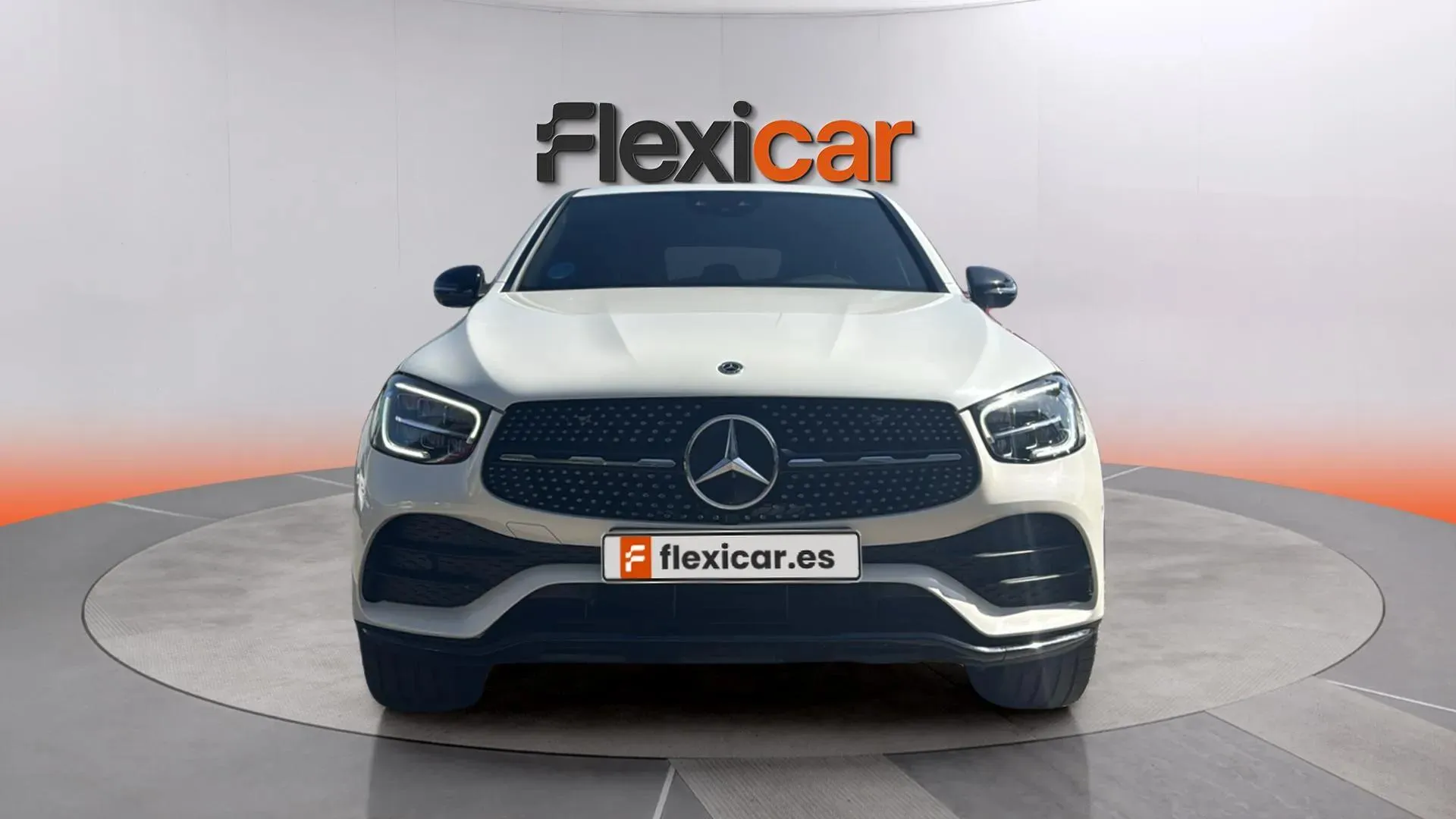 Mercedes-Benz GLC 300 e 4MATIC - foto 2