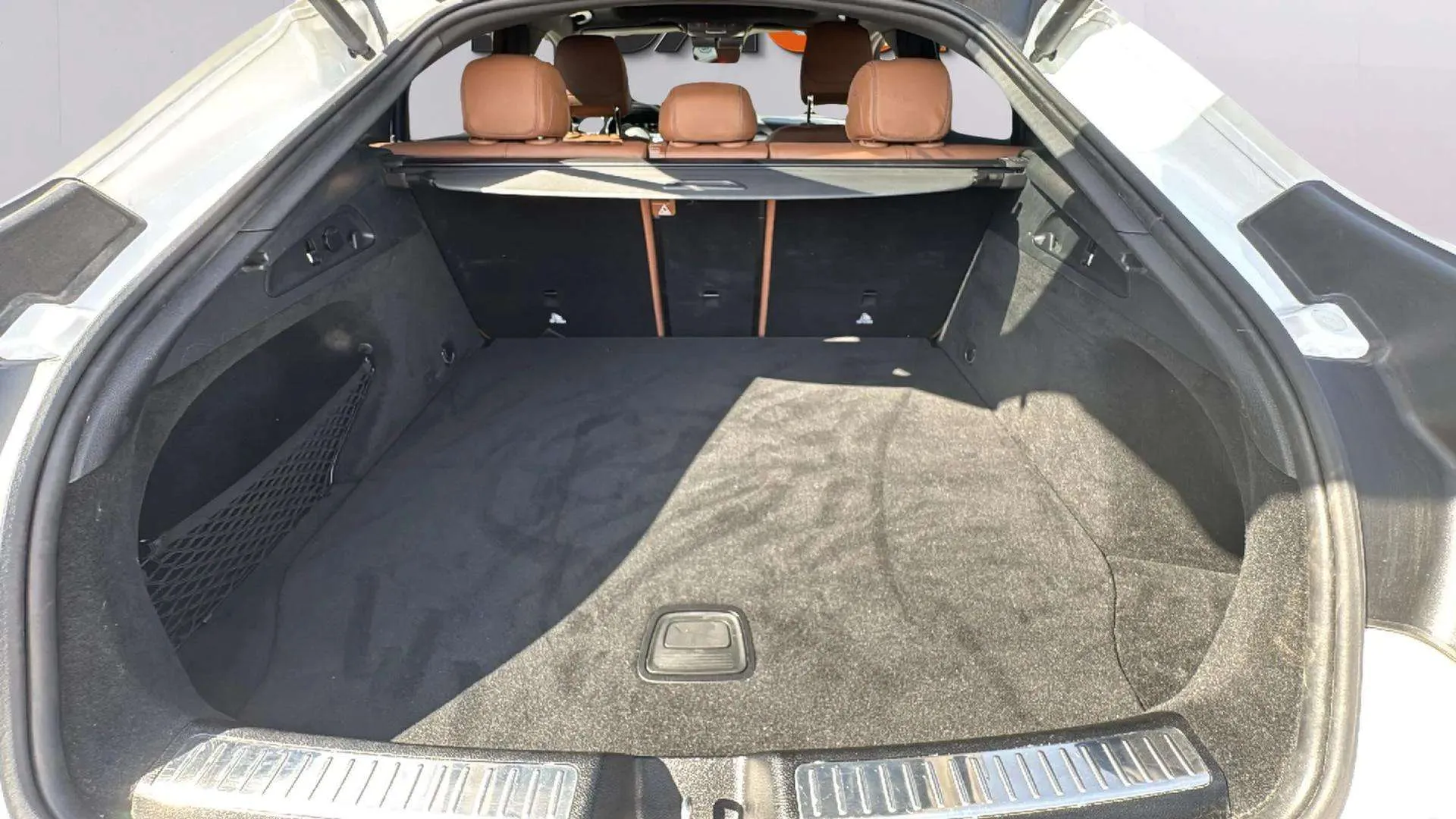 Mercedes-Benz GLC 300 e 4MATIC - foto 27
