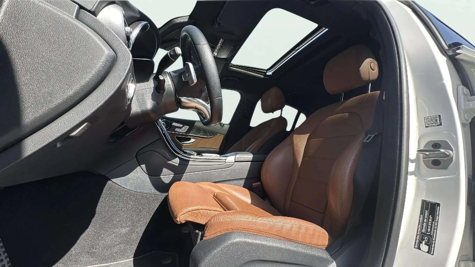 Mercedes-Benz GLC 300 e 4MATIC - foto 14