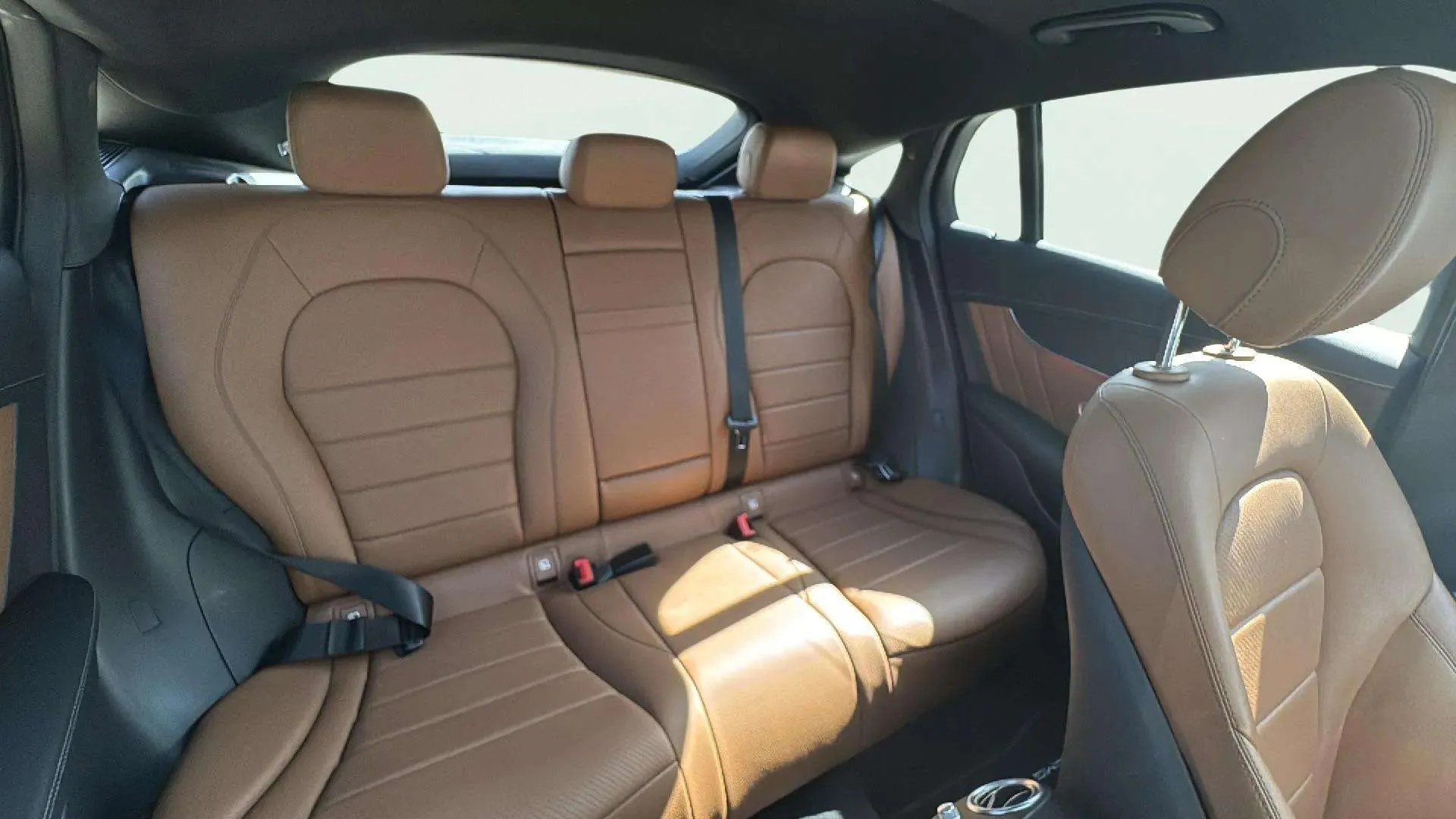 Mercedes-Benz GLC 300 e 4MATIC - foto 18
