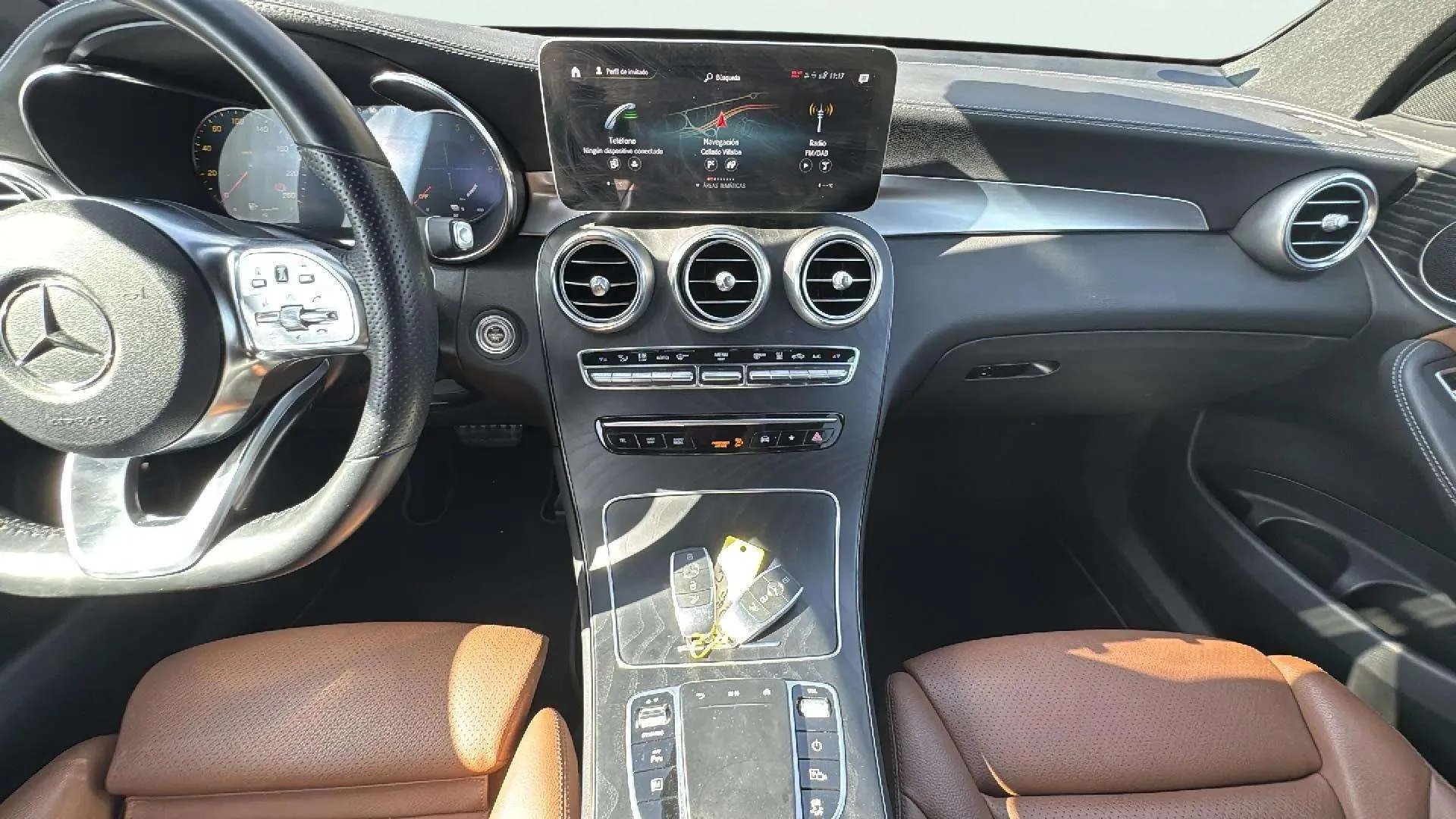 Mercedes-Benz GLC 300 e 4MATIC - foto 12