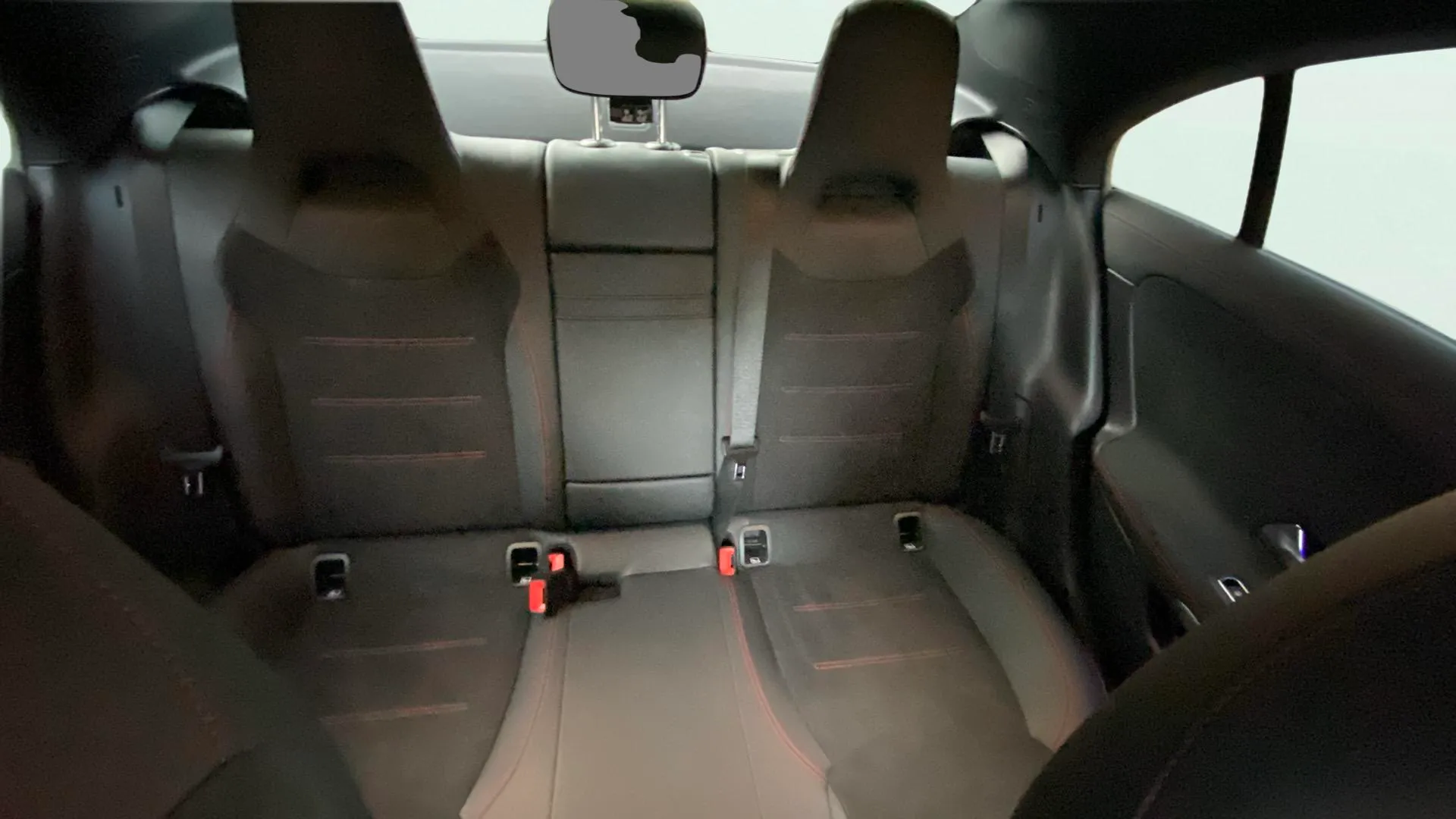 Mercedes-Benz CLA 200 - foto 14