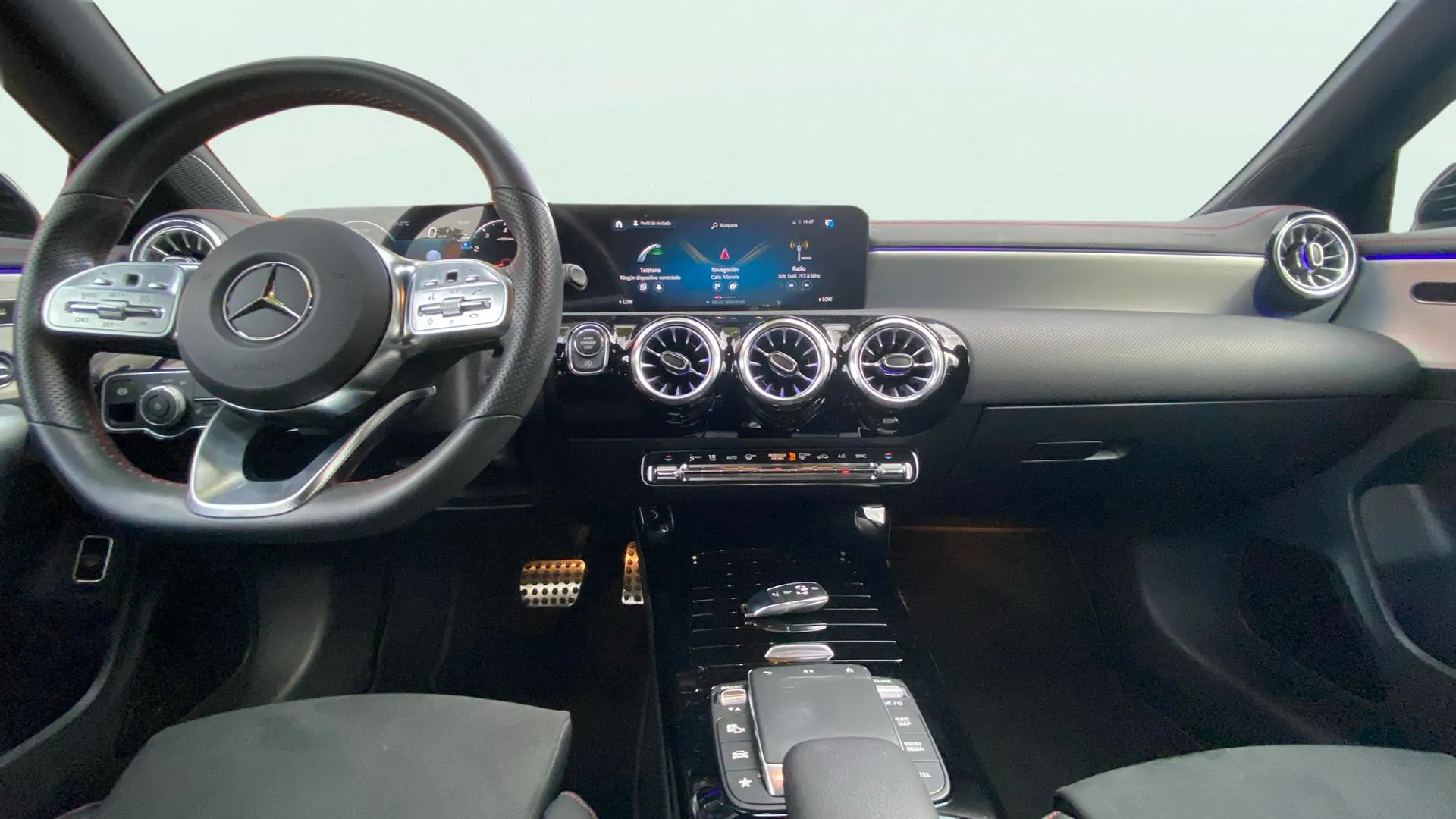 Mercedes-Benz CLA 200 - foto 20