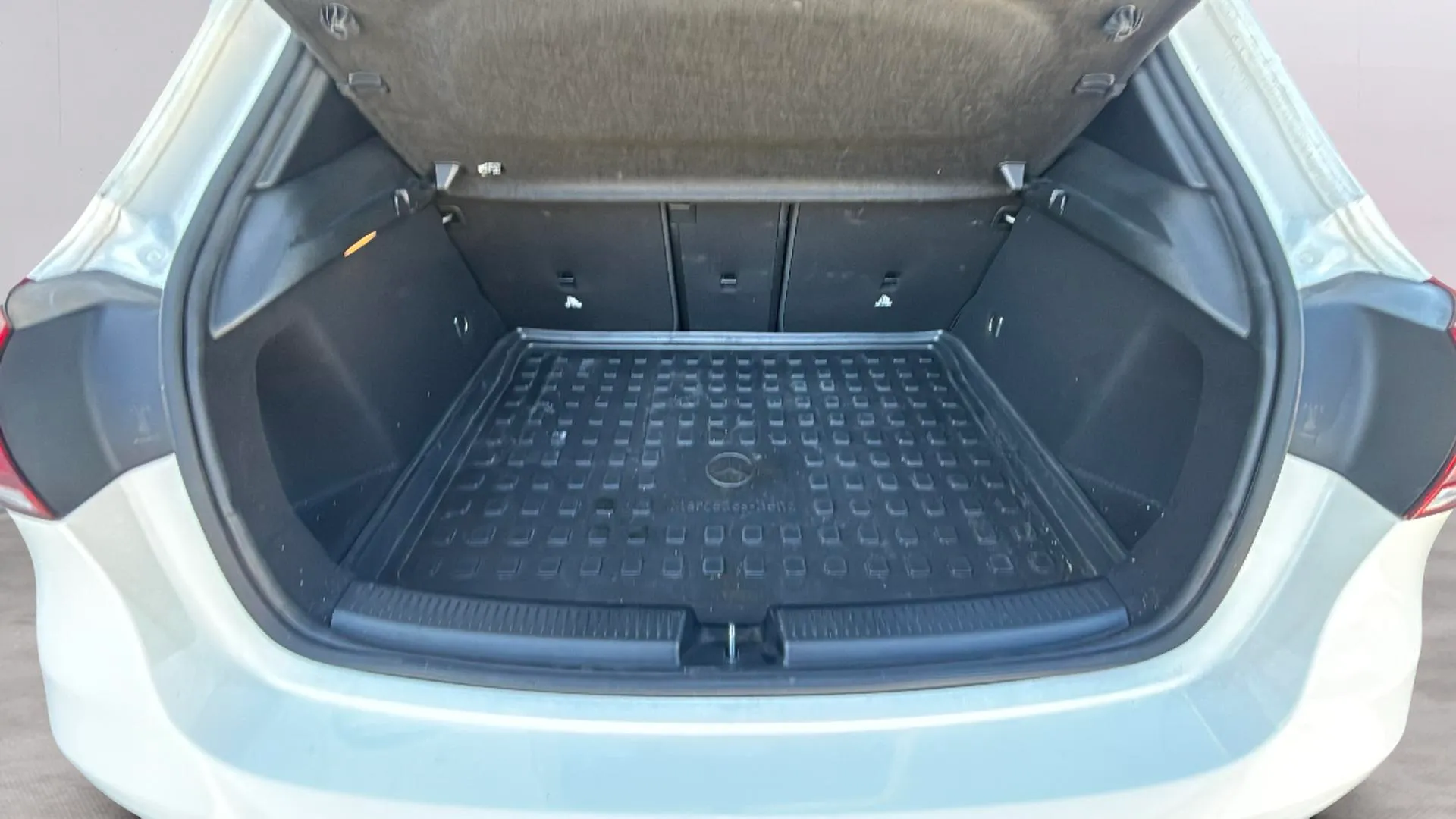Mercedes-Benz Clase A A 200 d - foto 9
