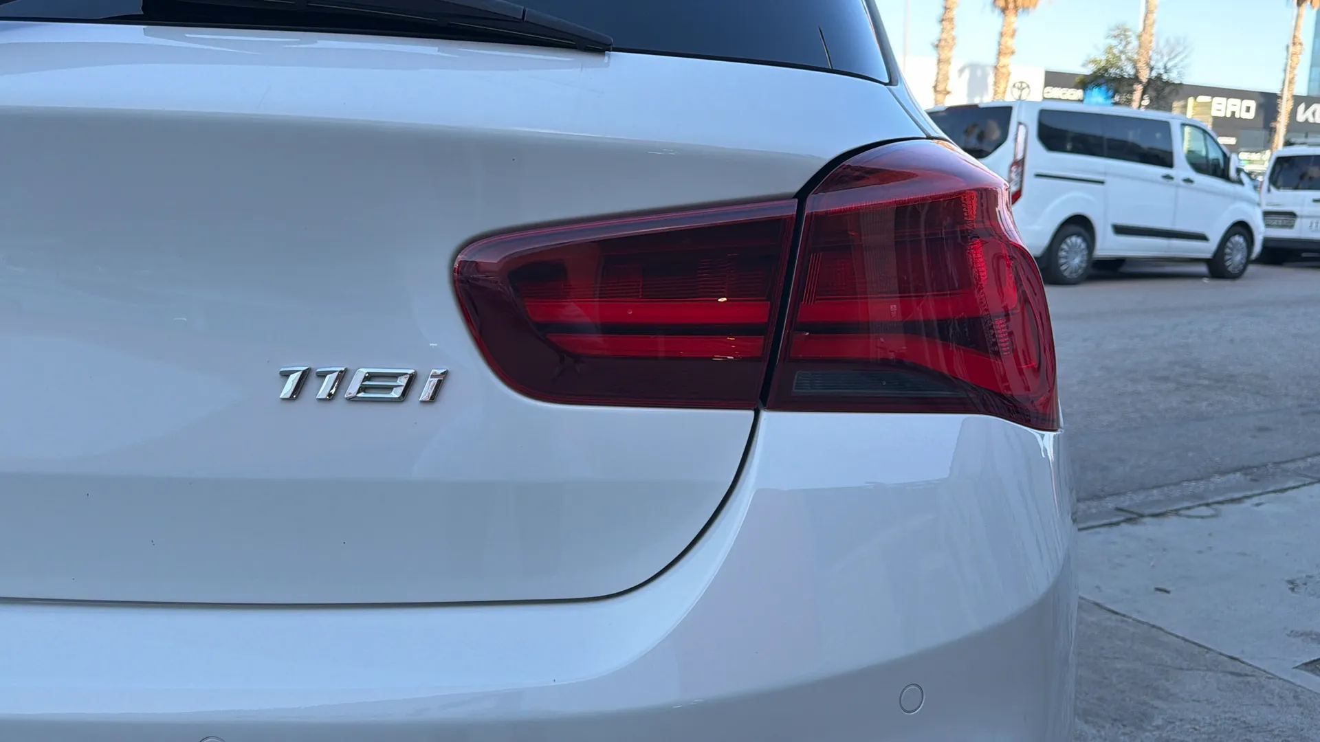 BMW Serie 1 118i - foto 18