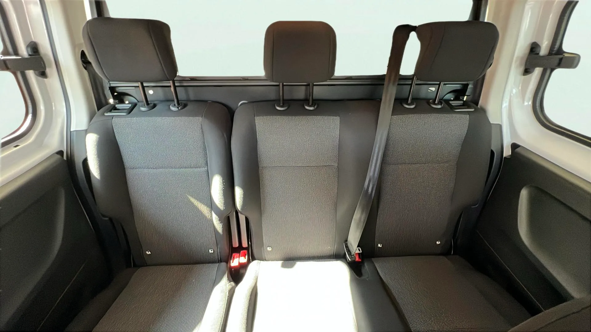 Citroën Berlingo Talla M BlueHDi 100 MAX - foto 16