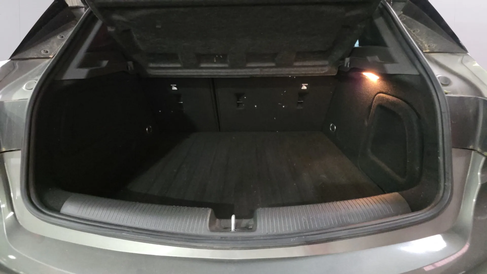 Opel Astra 1.2T SHL 2020 - foto 20