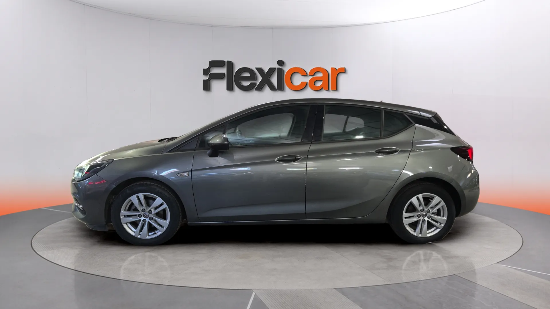 Opel Astra 1.2T SHL 2020 - foto 4