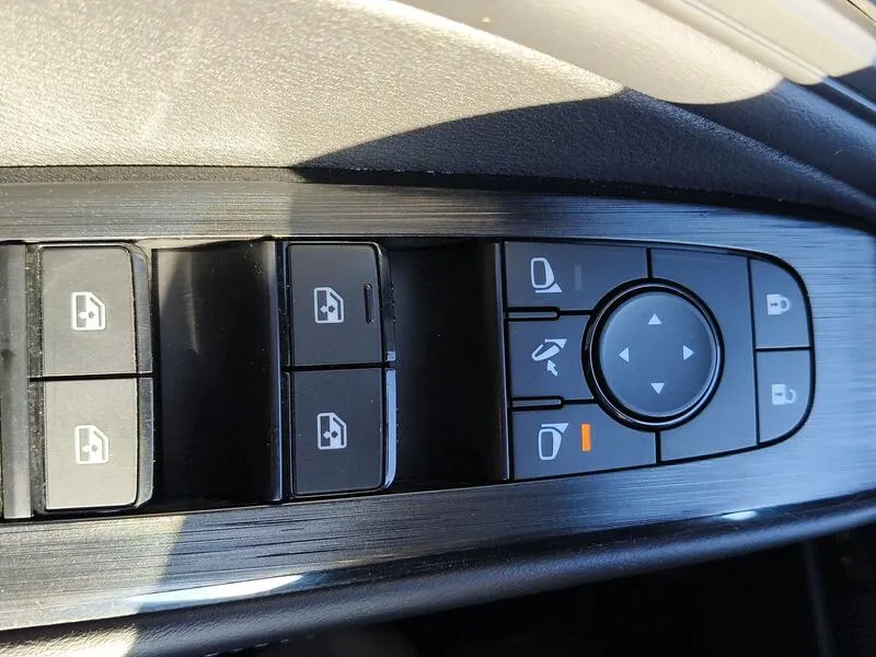 Nissan Qashqai DIG-T mHEV Xtronic - foto 17