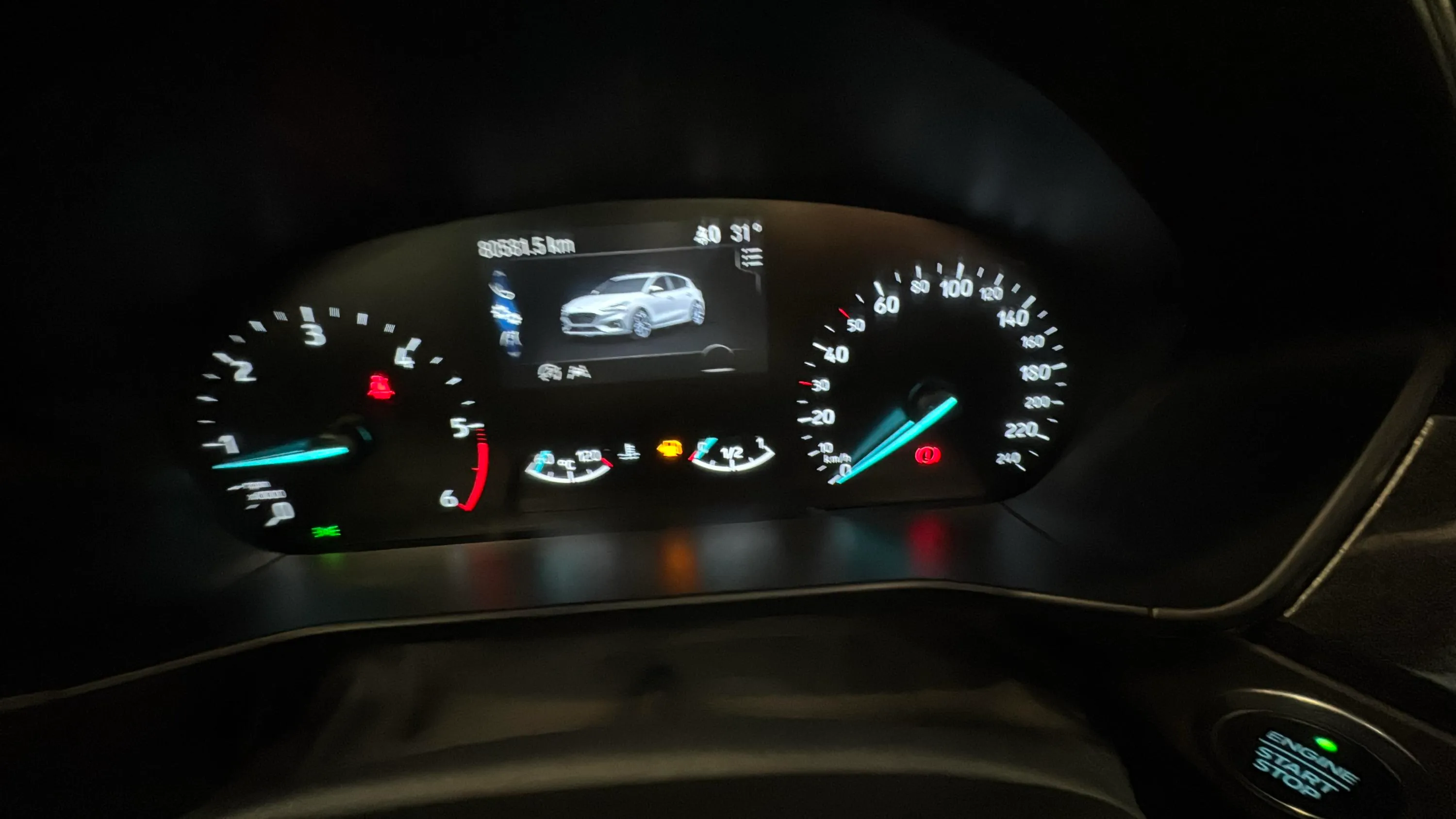 Ford Focus 1.5 EcoBlue ST-Line - foto 17