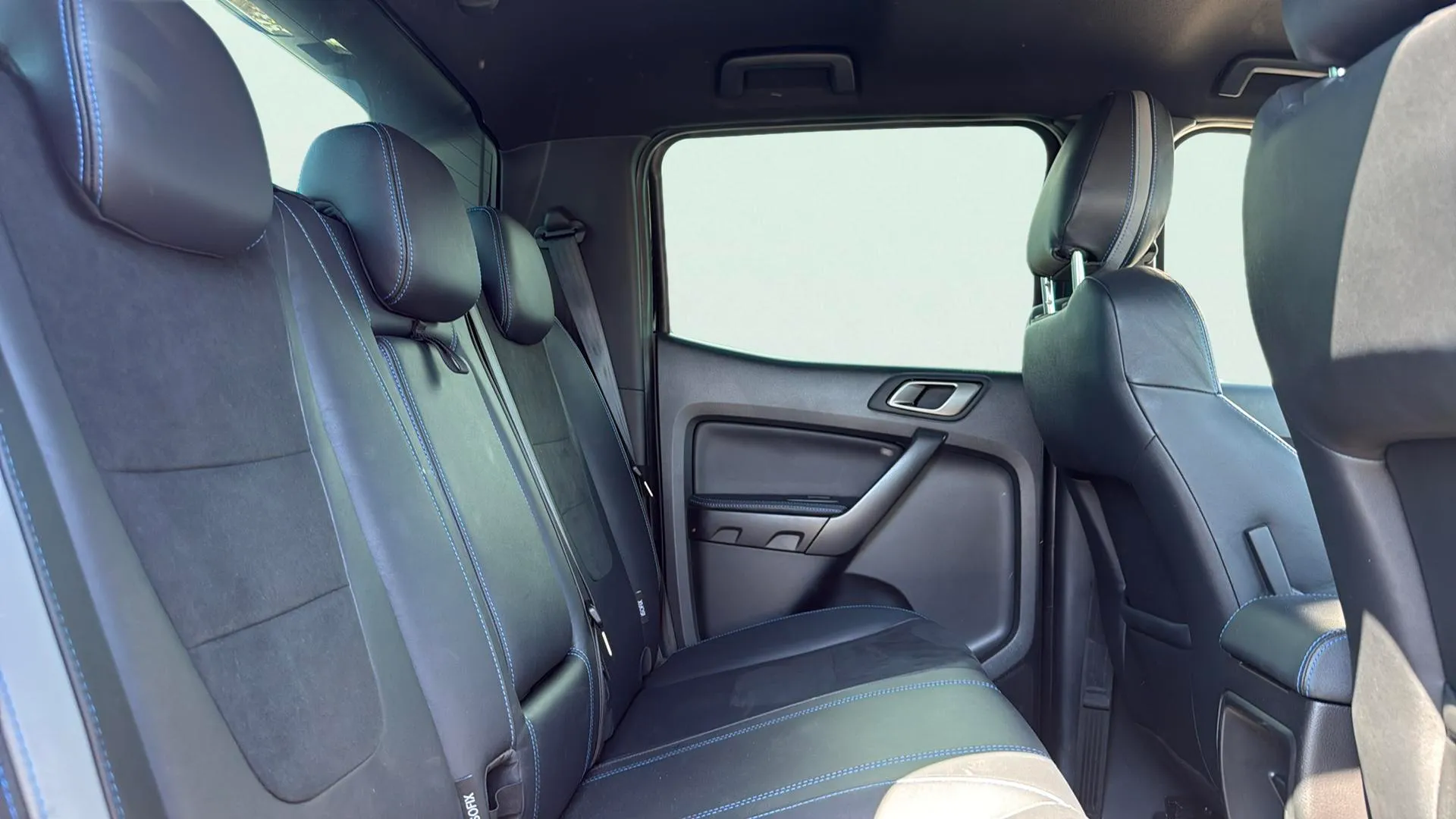 Ford Ranger Raptor 4x4 - foto 18