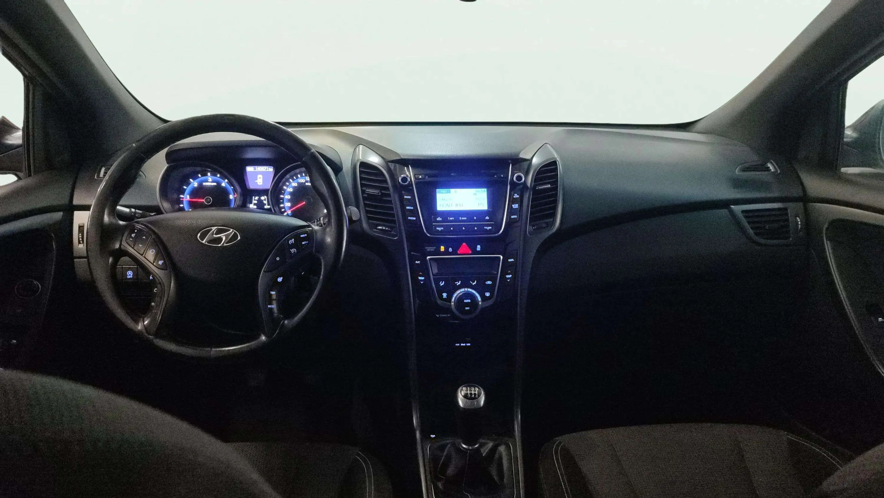Hyundai i30 1.6 CRDi BlueDrive Black Line - foto 7