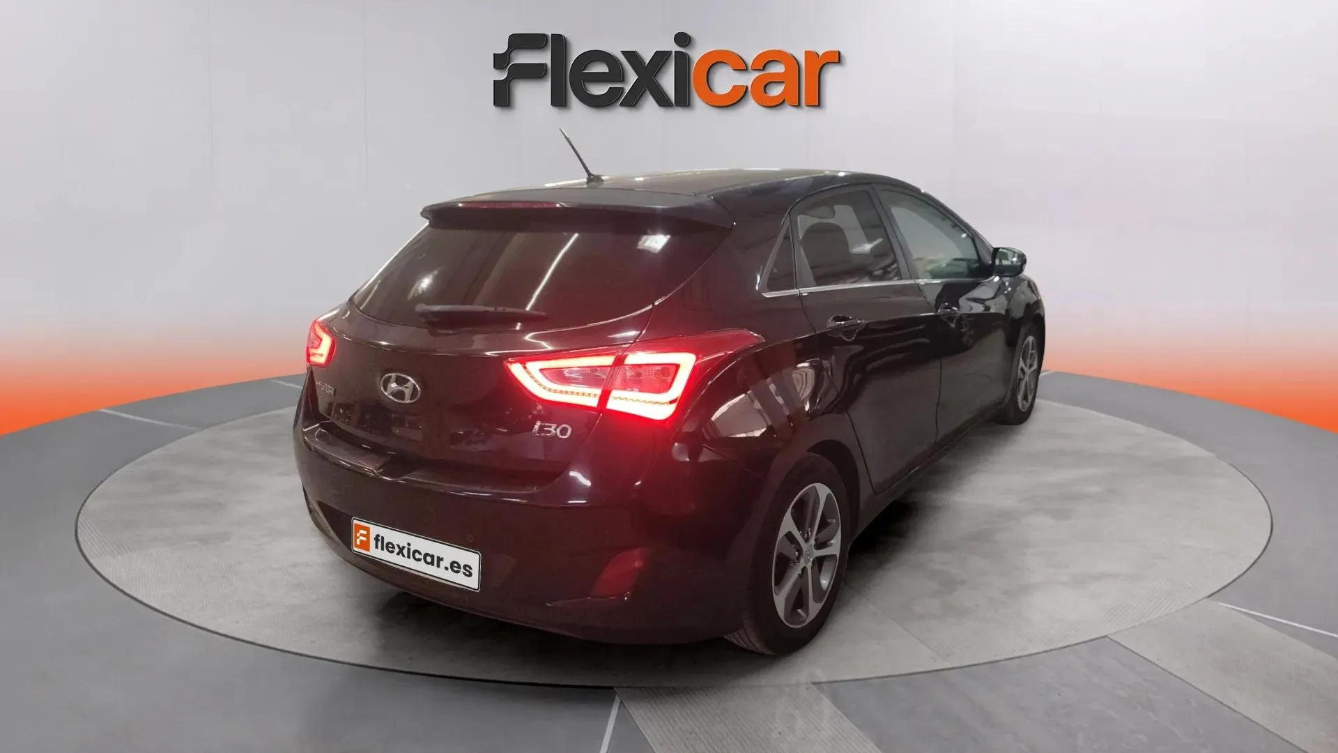 Hyundai i30 1.6 CRDi BlueDrive Black Line - foto 3
