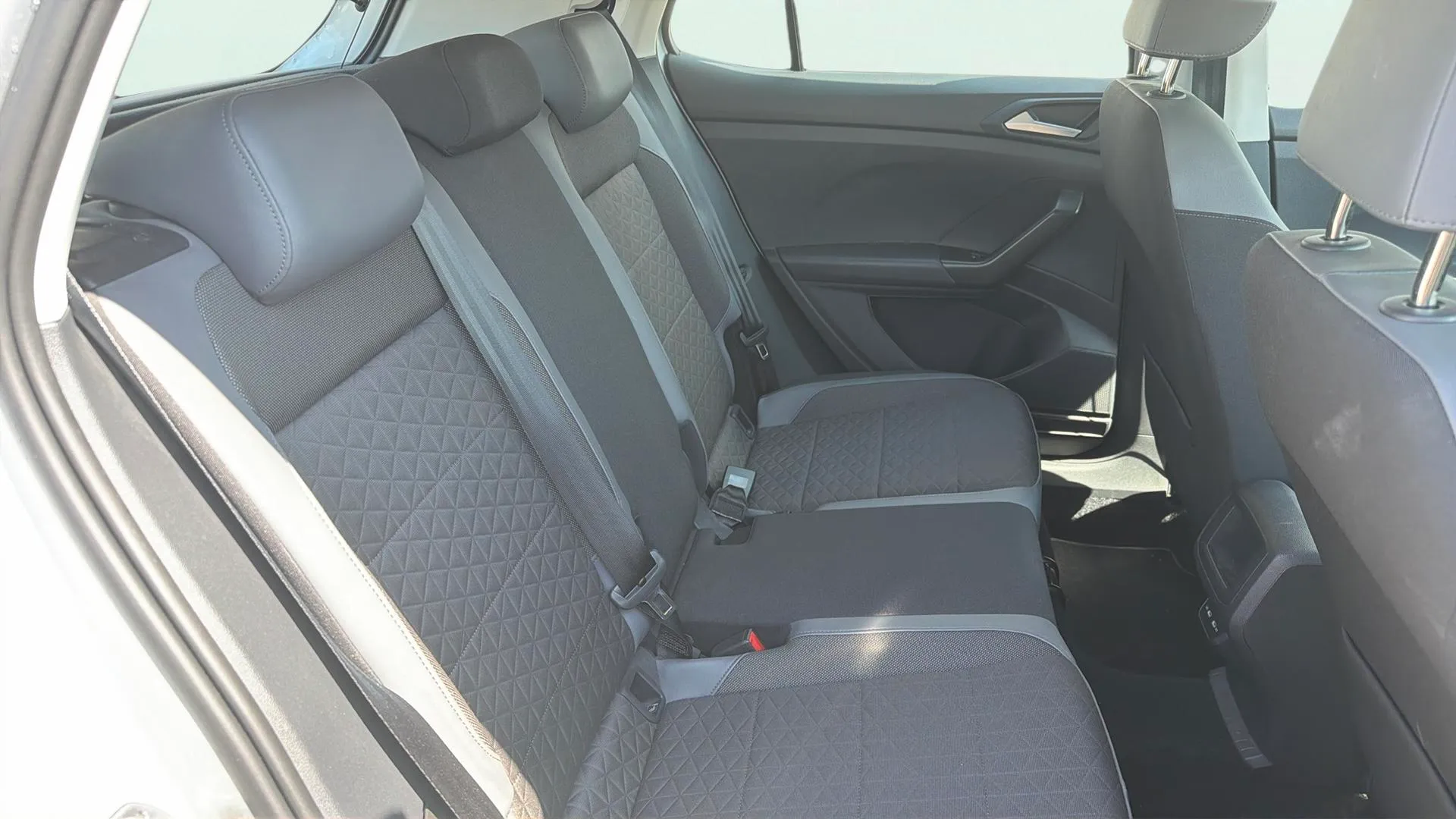 Volkswagen T-Cross Advance 1.5 TSI DSG - foto 10
