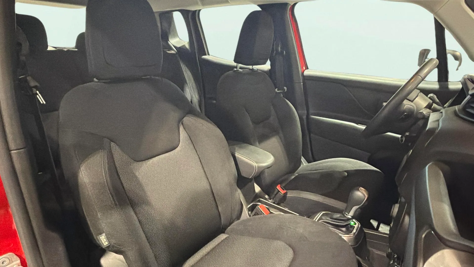 Jeep Renegade Limited eHybrid 1.5 ATX - foto 15
