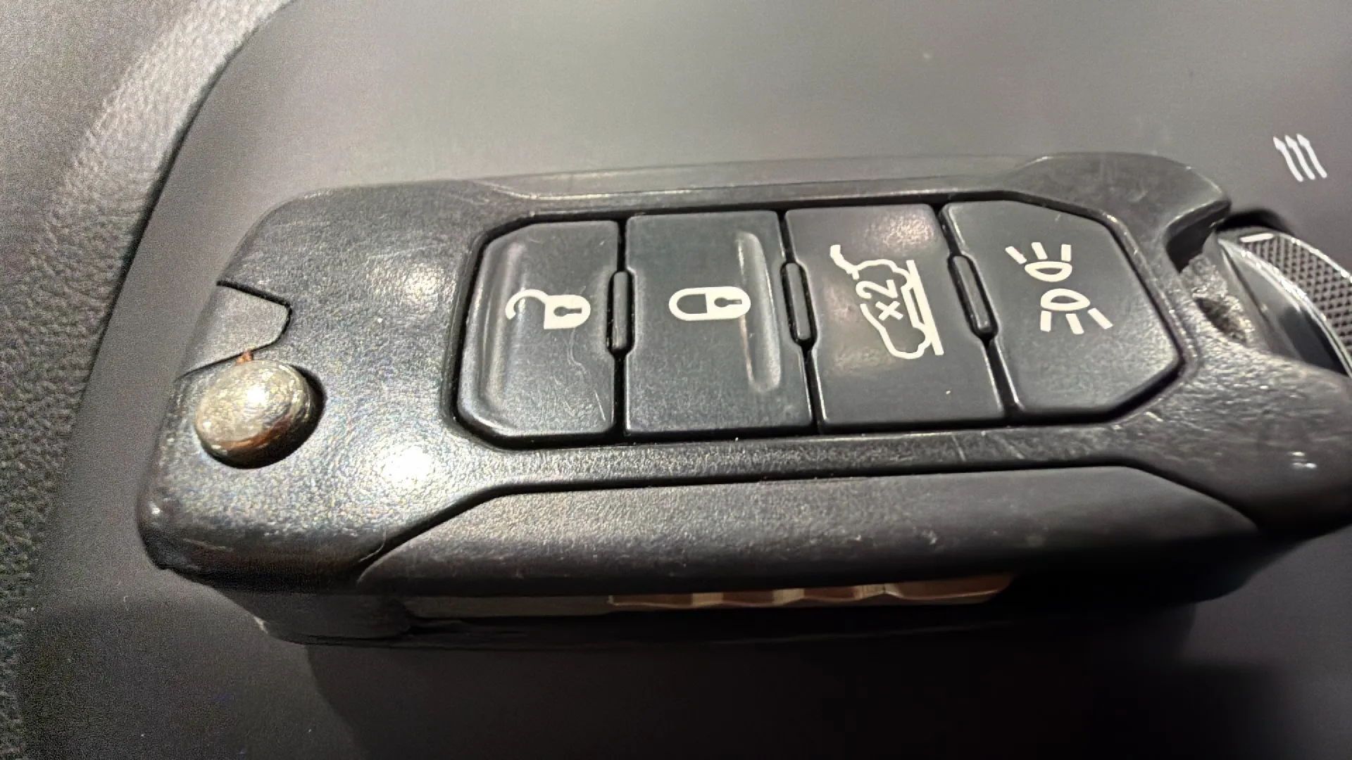 Jeep Renegade Limited eHybrid 1.5 ATX - foto 14