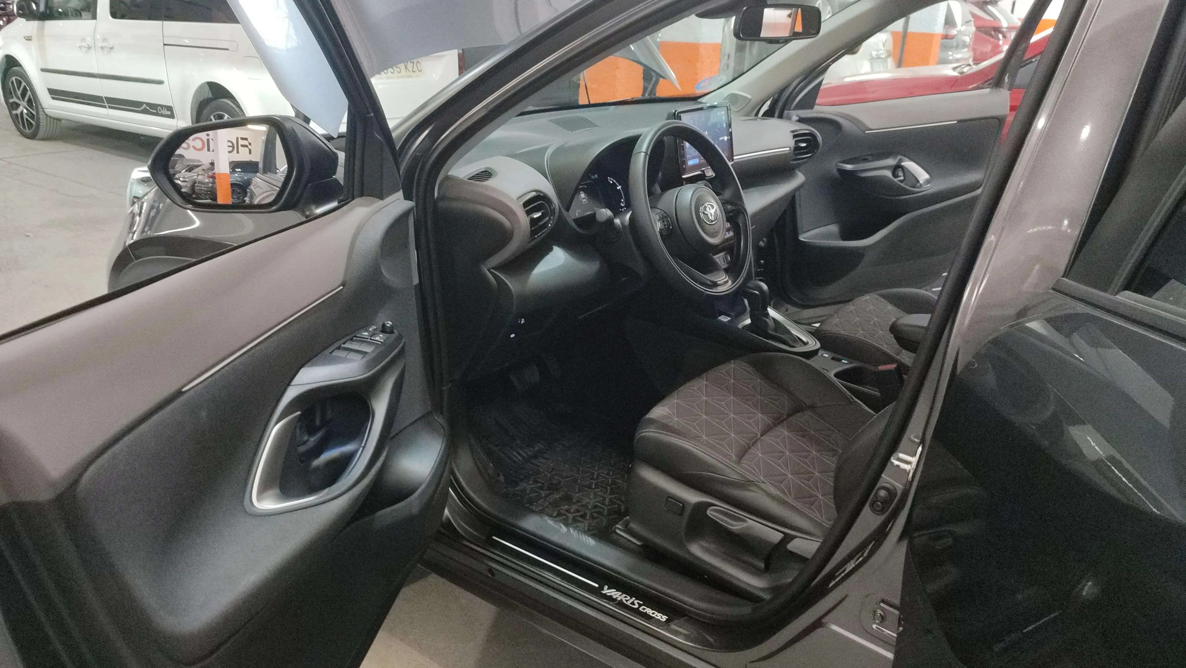 Toyota Yaris Cross 1.5 120H Active Plus - foto 13