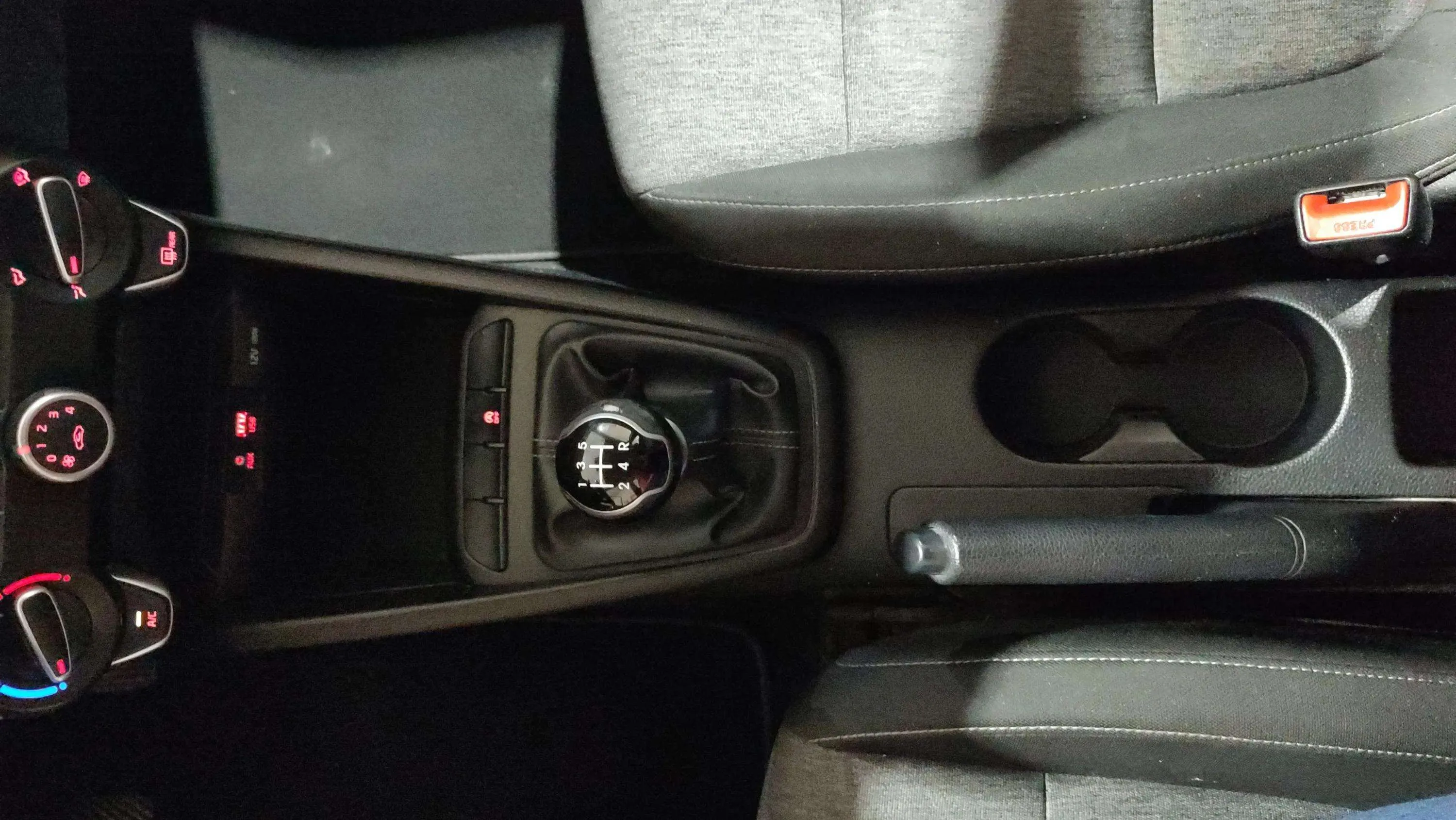 Kia Stonic 1.2 Cvvt Concept Eco-Dynam - foto 17