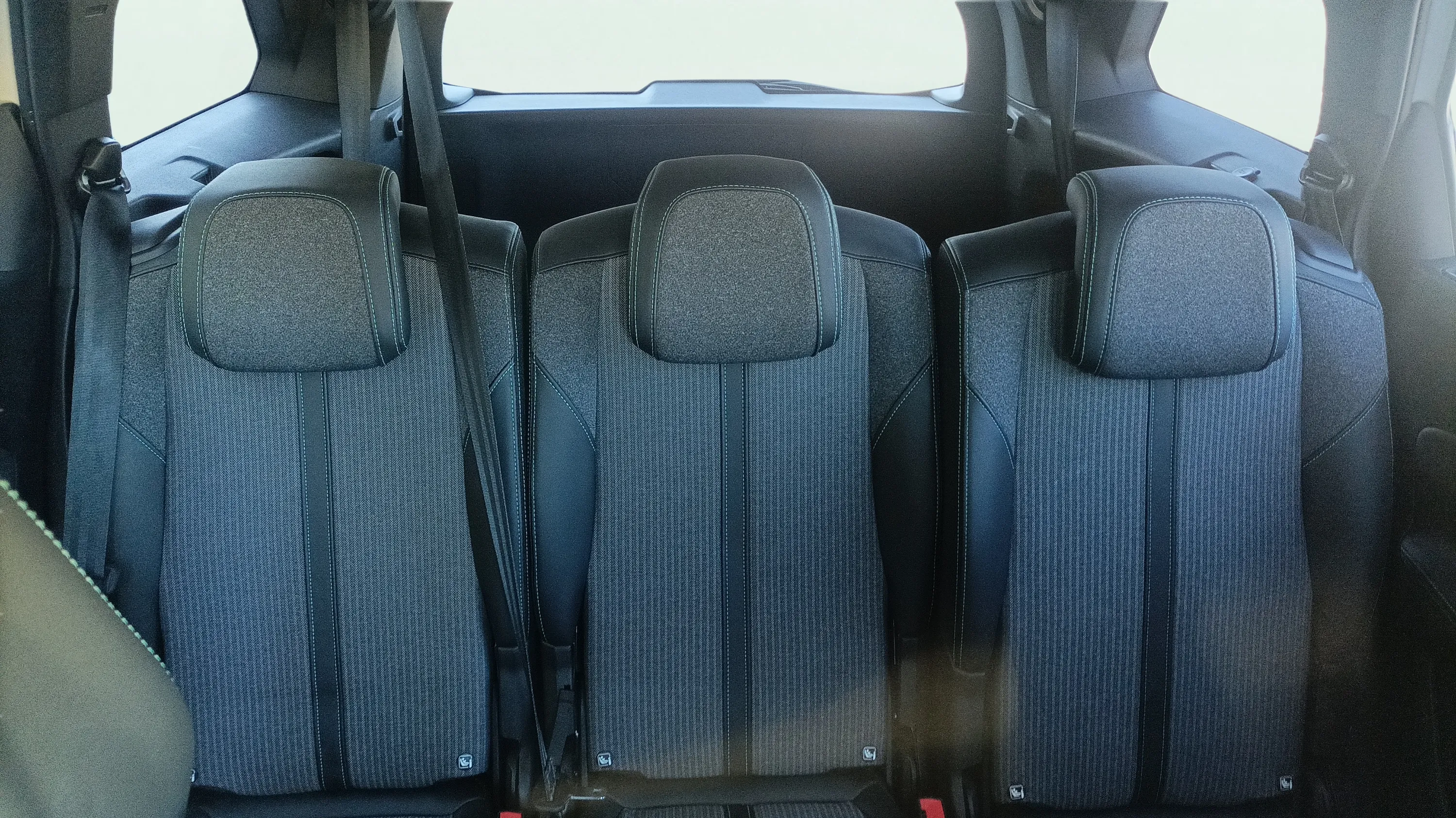 Peugeot 5008 1.2 PureTech Allure EAT8 - foto 20