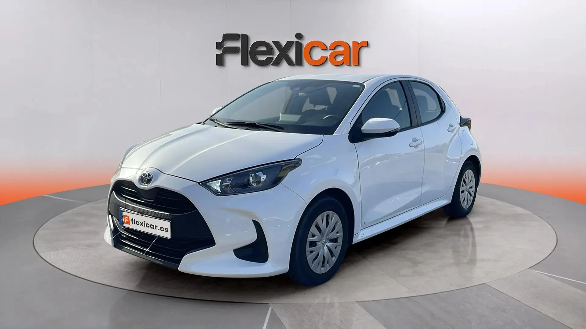 Toyota Yaris 1.5 120H Active Tech - foto 6